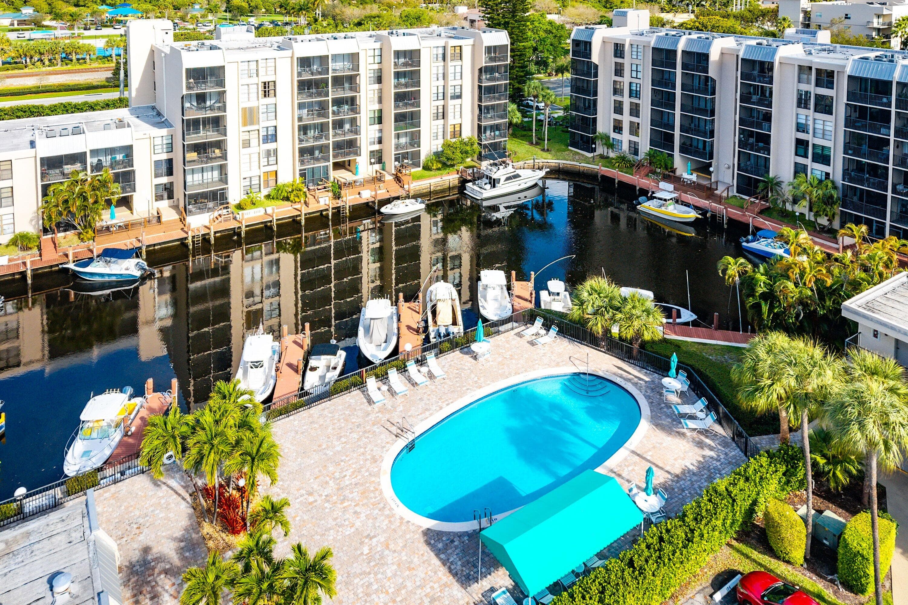 6 Royal Palm Way 605, Boca Raton, FL 33432 — photo 40 of 50