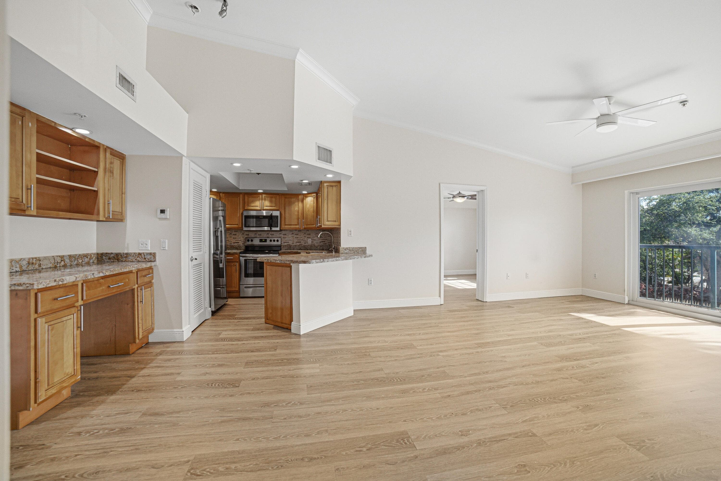 2009 SE 10th Avenue 309, Fort Lauderdale, FL 33316 — photo 12 of 45