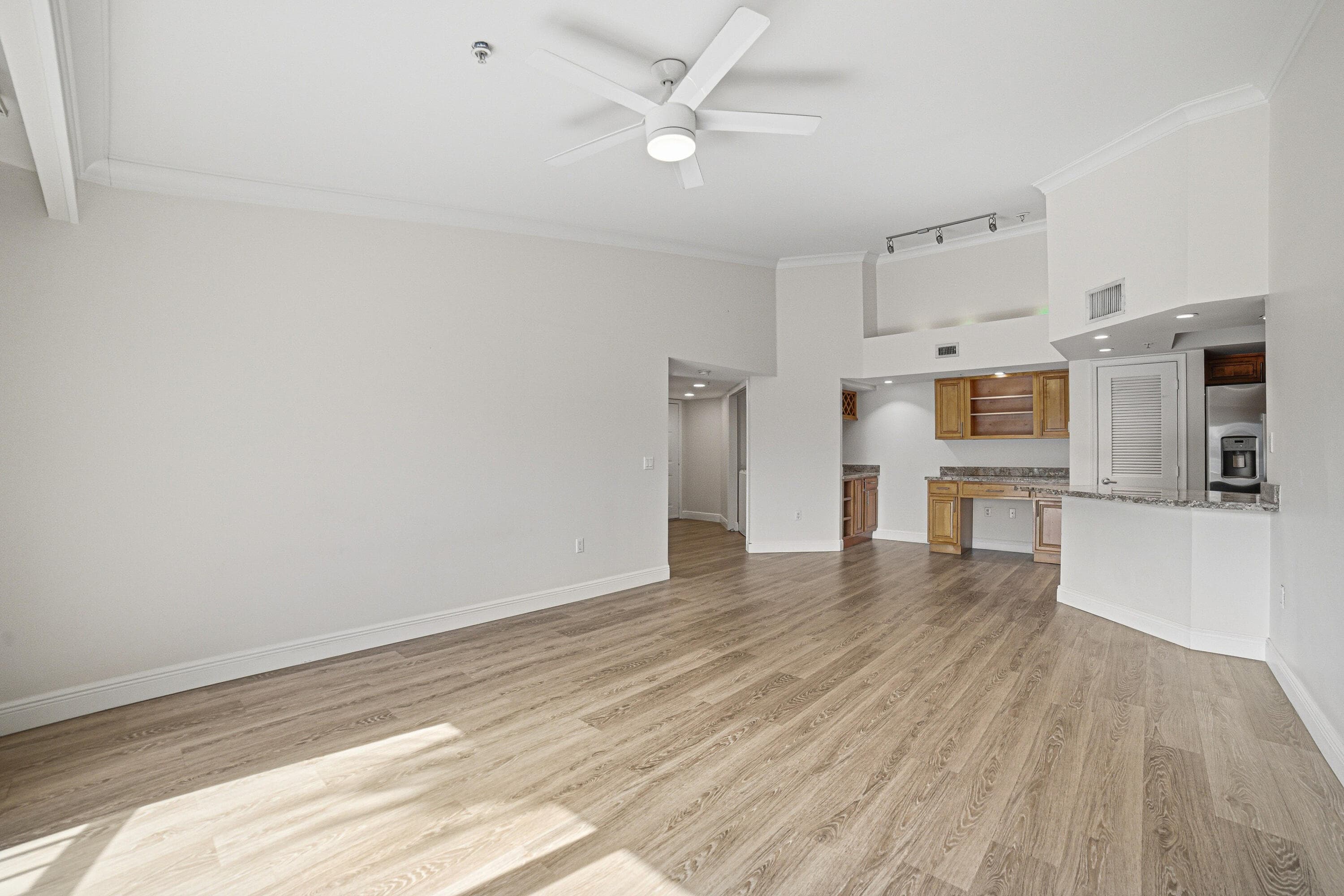 2009 SE 10th Avenue 309, Fort Lauderdale, FL 33316 — photo 13 of 45