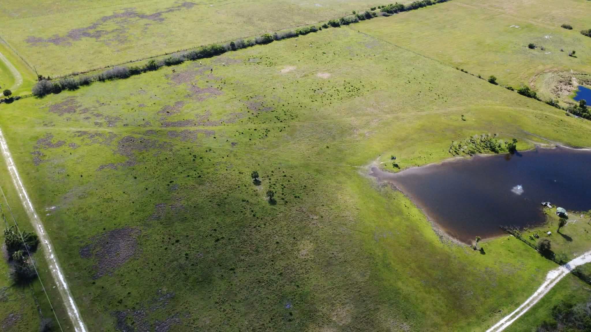 8121 NW 58th Lane, Okeechobee, FL 34972 — photo 2 of 86