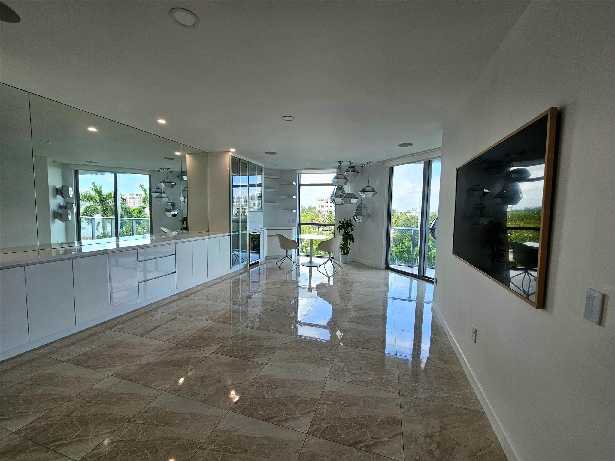 17301 Biscayne Boulevard 406, North Miami Beach, FL 33160 — photo 9 of 25
