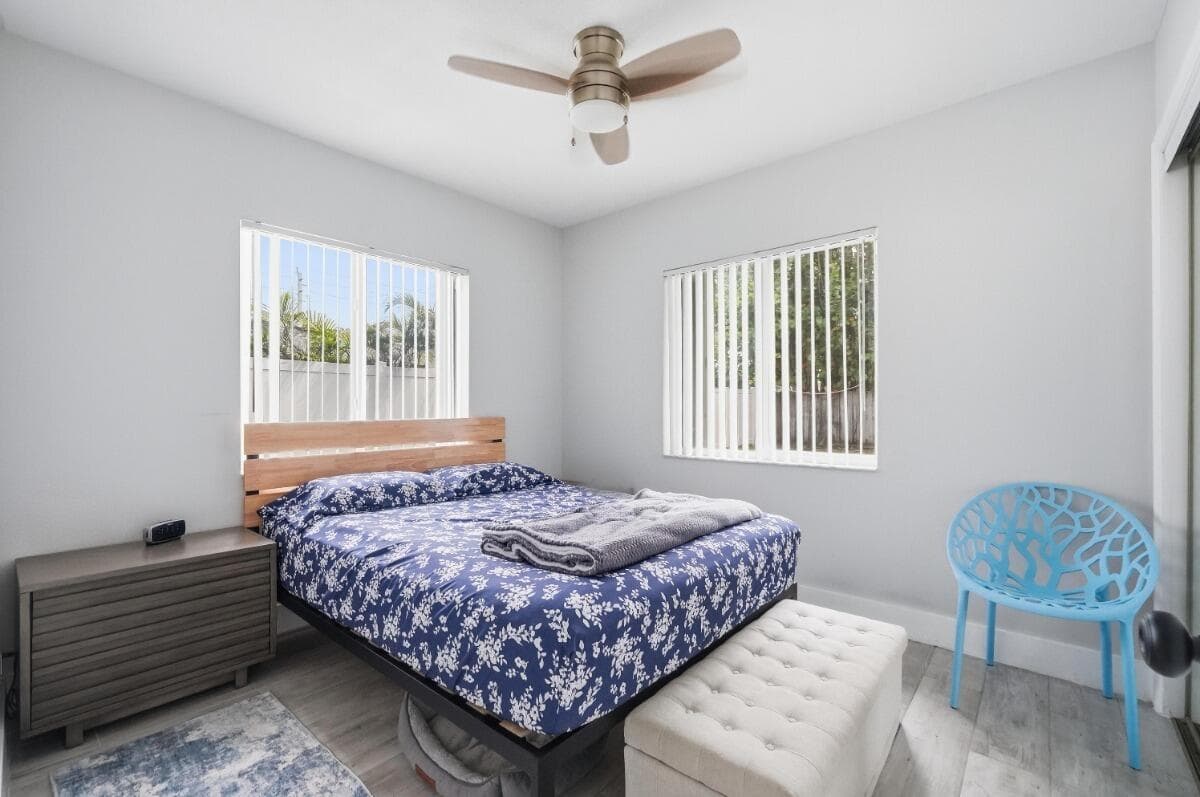 712 NE 10th Avenue, Pompano Beach, FL 33060 — photo 12 of 23