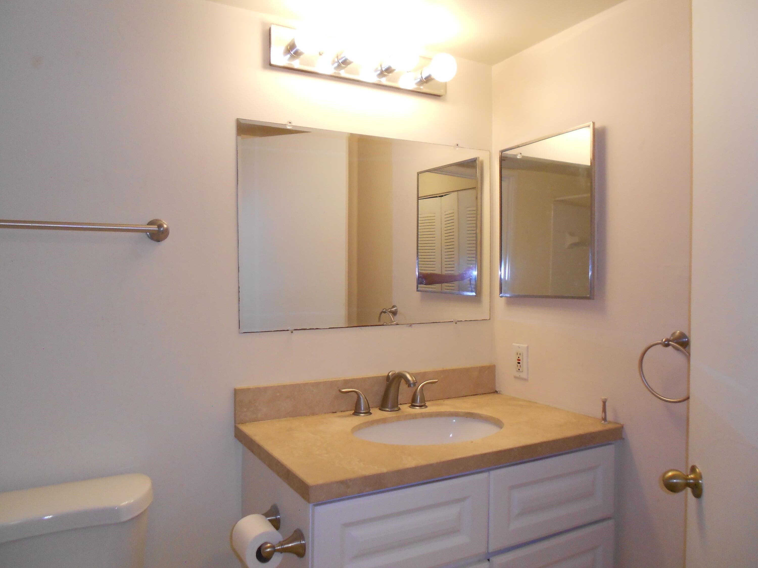 300 Scotia Drive 203, Hypoluxo, FL 33462 — photo 10 of 27