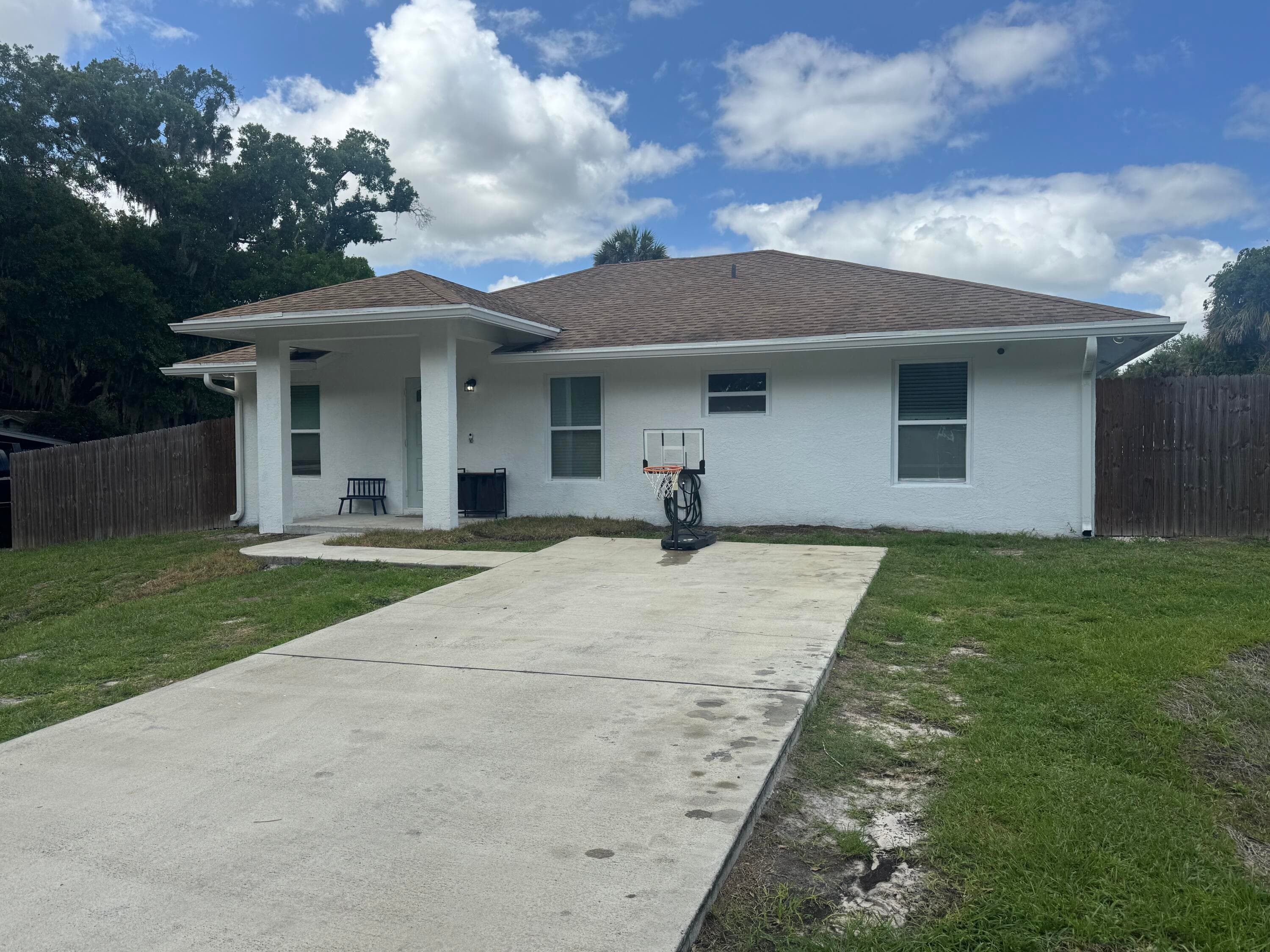 1691 SW 11th Street, Okeechobee, FL 34974 — photo 2 of 28