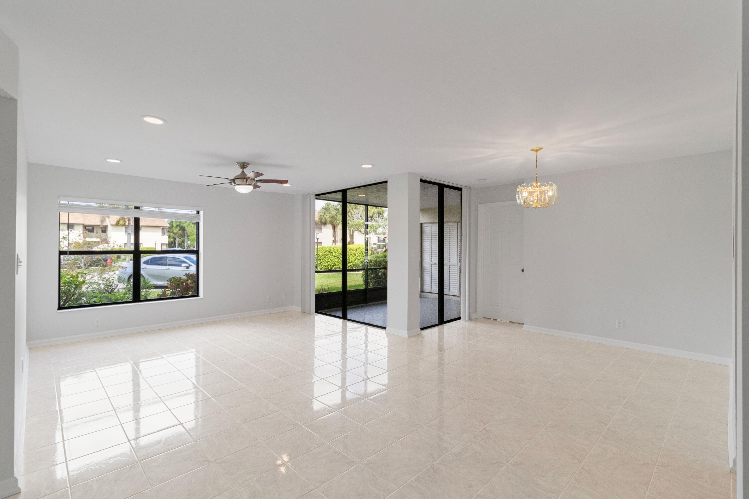 8641 W Boca Glades Blvd Boulevard W B, Boca Raton, FL 33434 — photo 4 of 31