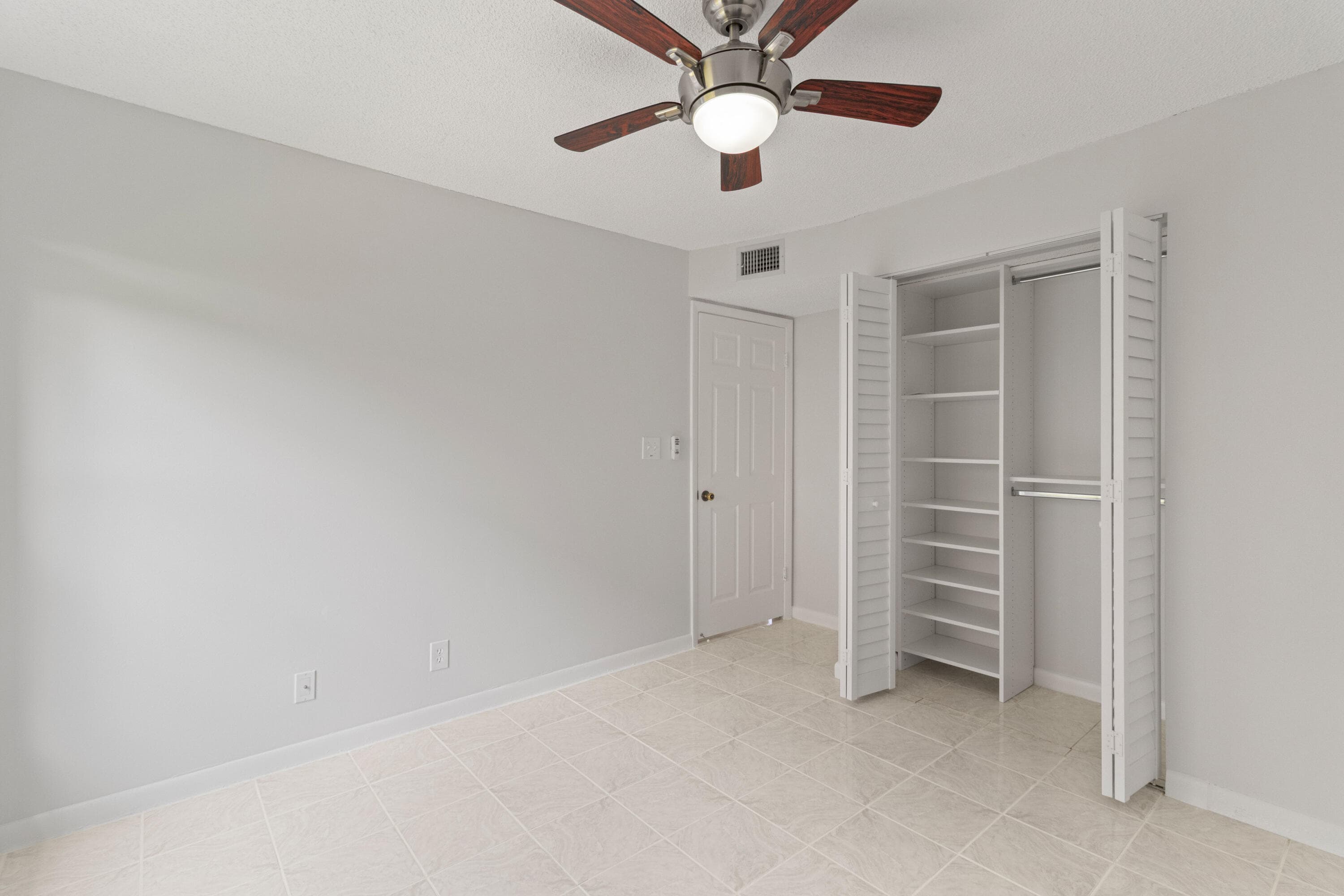 8641 W Boca Glades Blvd Boulevard W B, Boca Raton, FL 33434 — photo 10 of 31