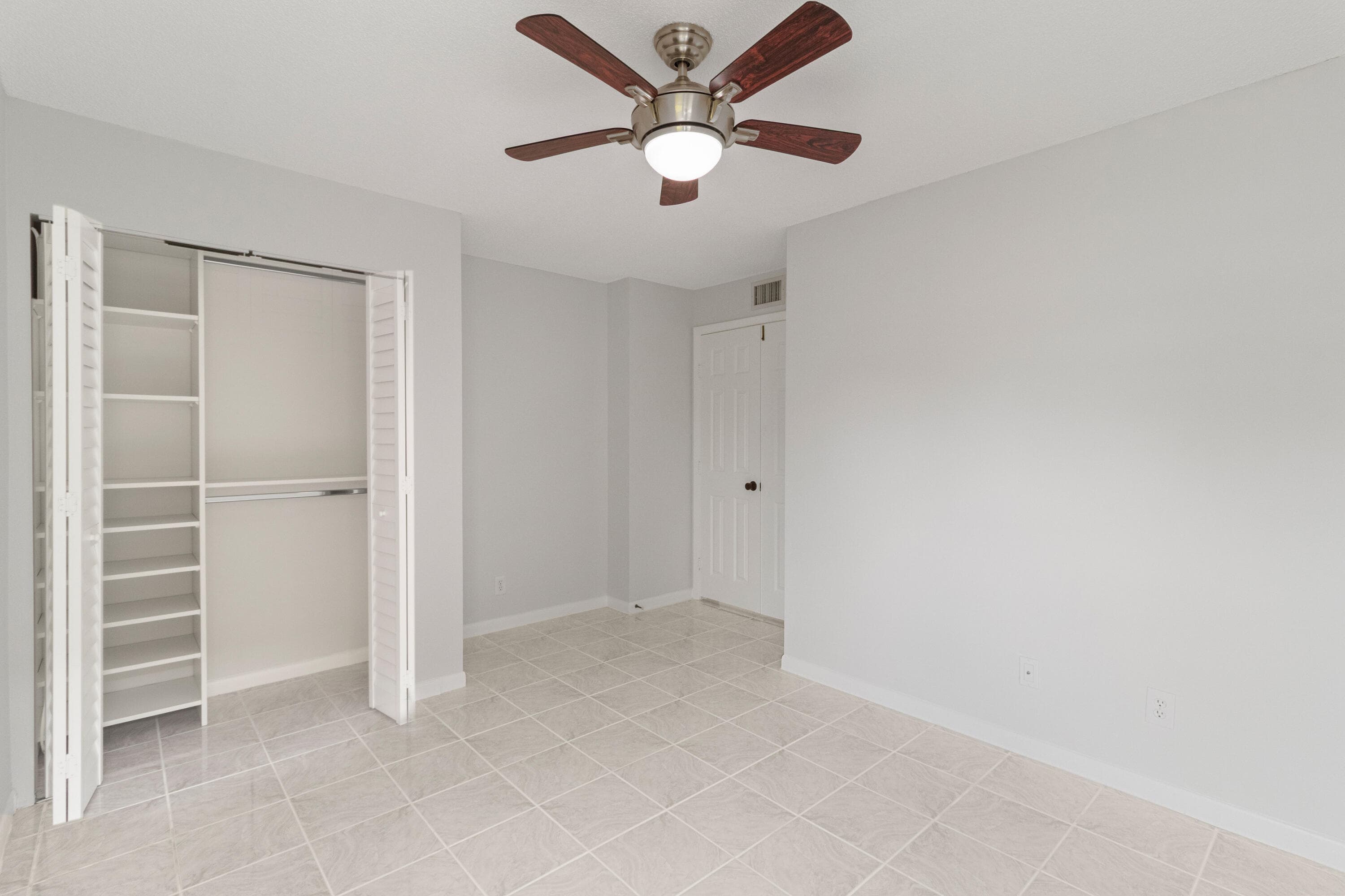 8641 W Boca Glades Blvd Boulevard W B, Boca Raton, FL 33434 — photo 12 of 31