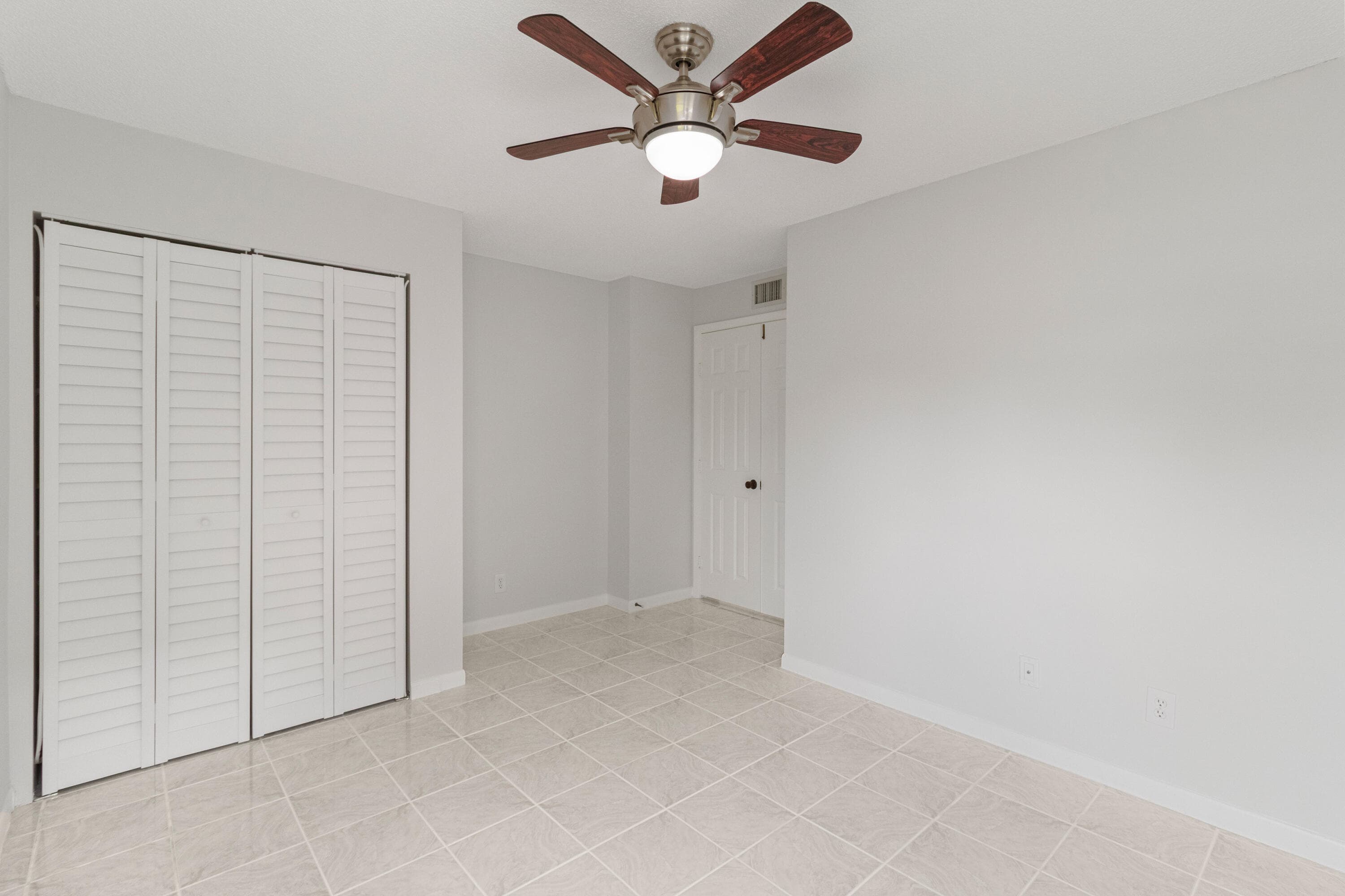8641 W Boca Glades Blvd Boulevard W B, Boca Raton, FL 33434 — photo 13 of 31