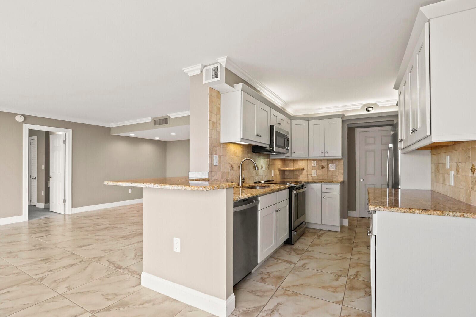 4200 N Ocean 1-203, Singer Island, FL 33404 — photo 12 of 34