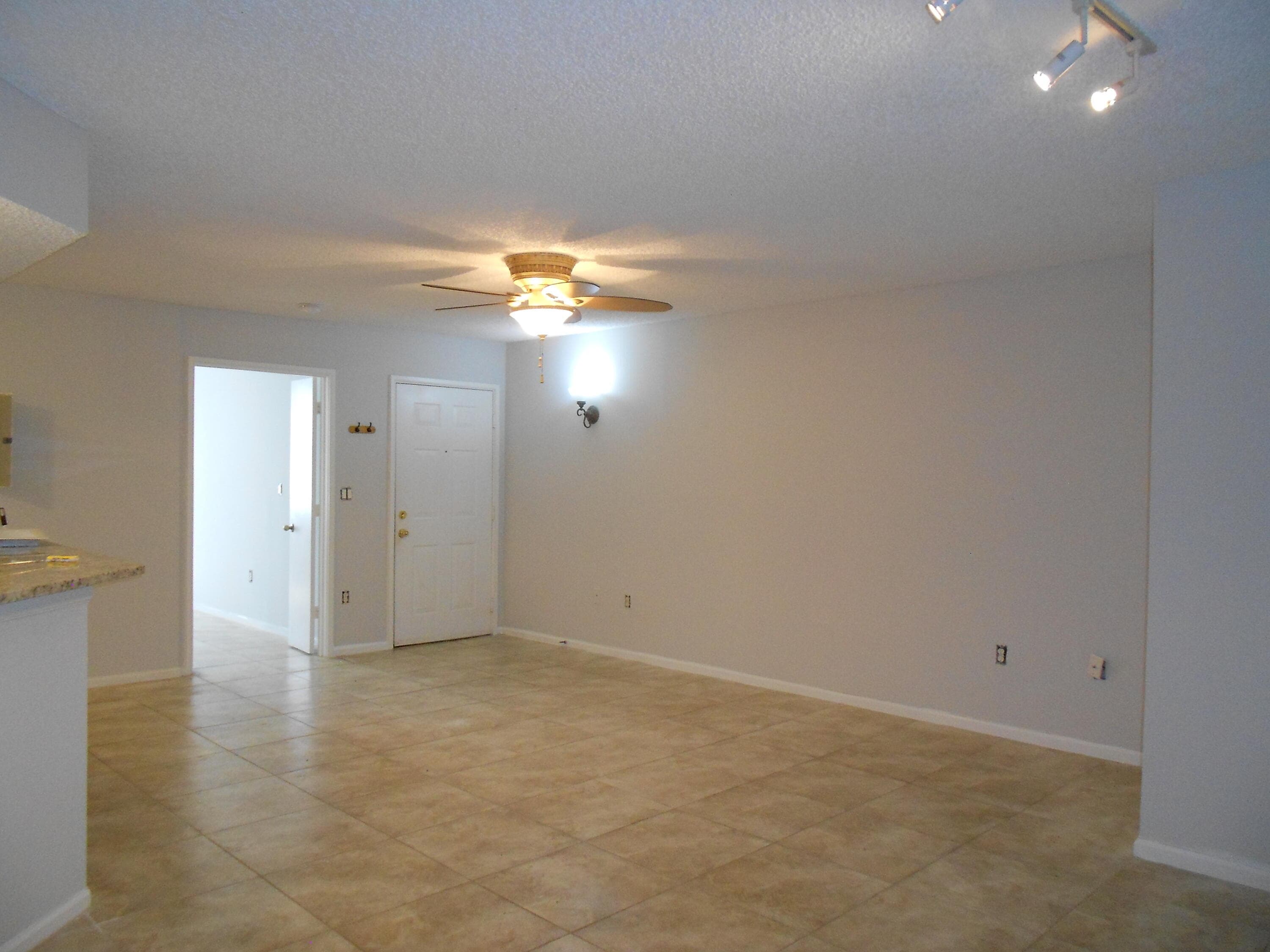 300 Scotia Drive 203, Hypoluxo, FL 33462 — photo 2 of 27