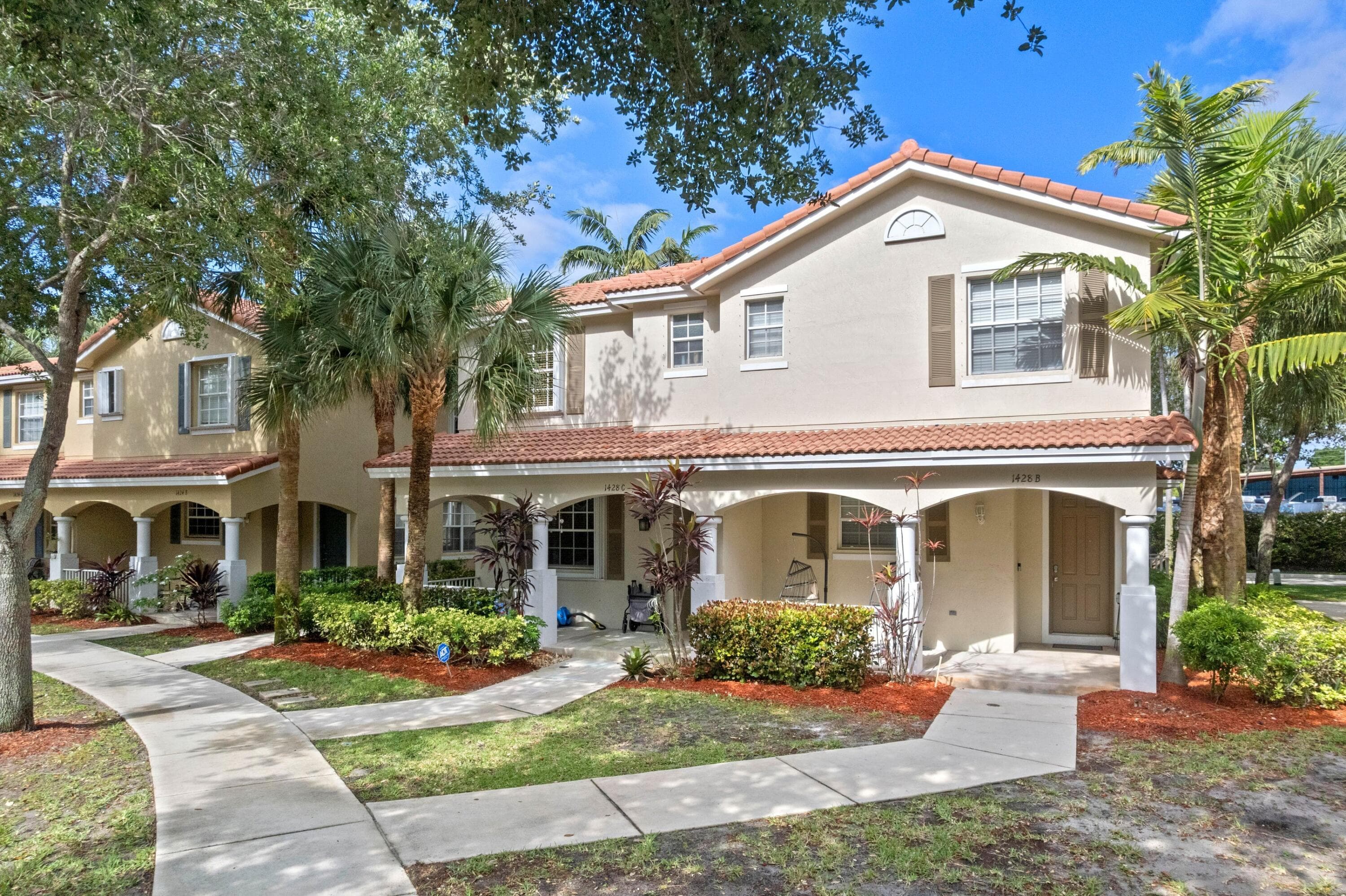 1428 W Wickham Circle A, Delray Beach, FL 33445 — photo 3 of 41