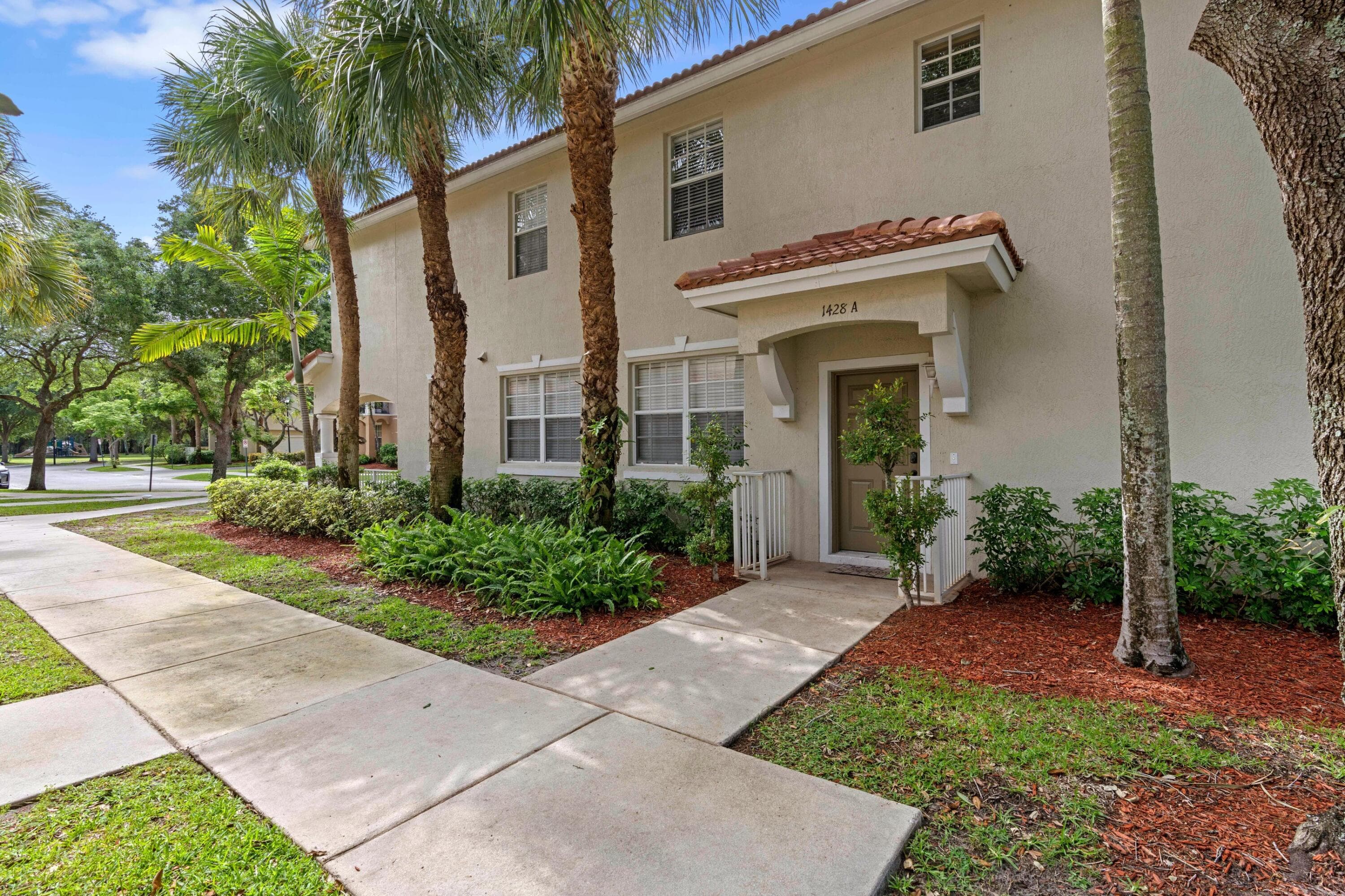 1428 W Wickham Circle A, Delray Beach, FL 33445 — photo 4 of 41