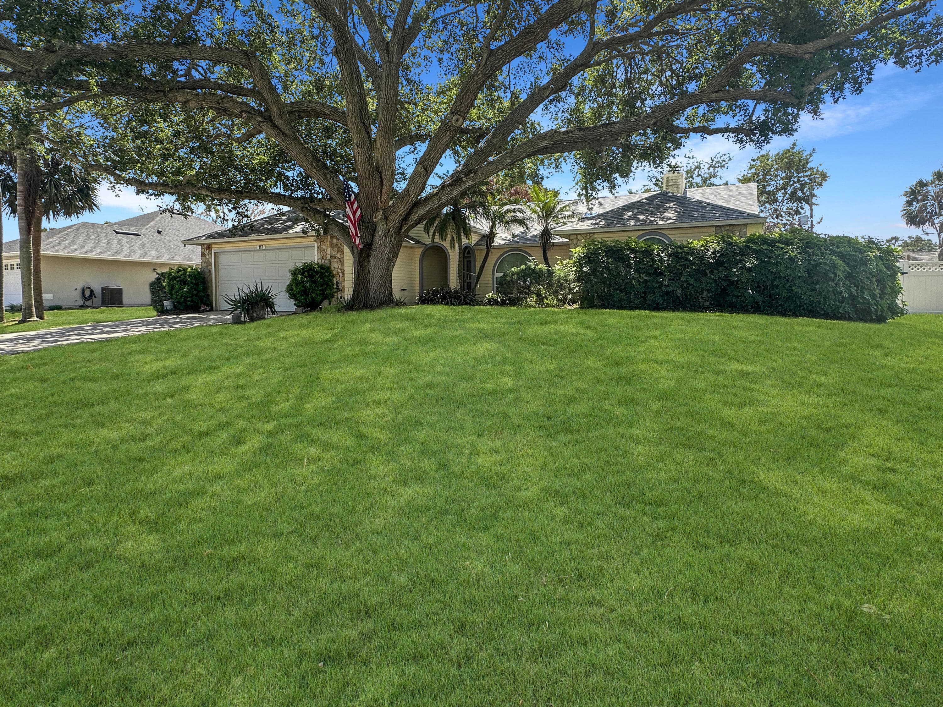 117 Hinchman Avenue, Sebastian, FL 32958 — photo 2 of 37