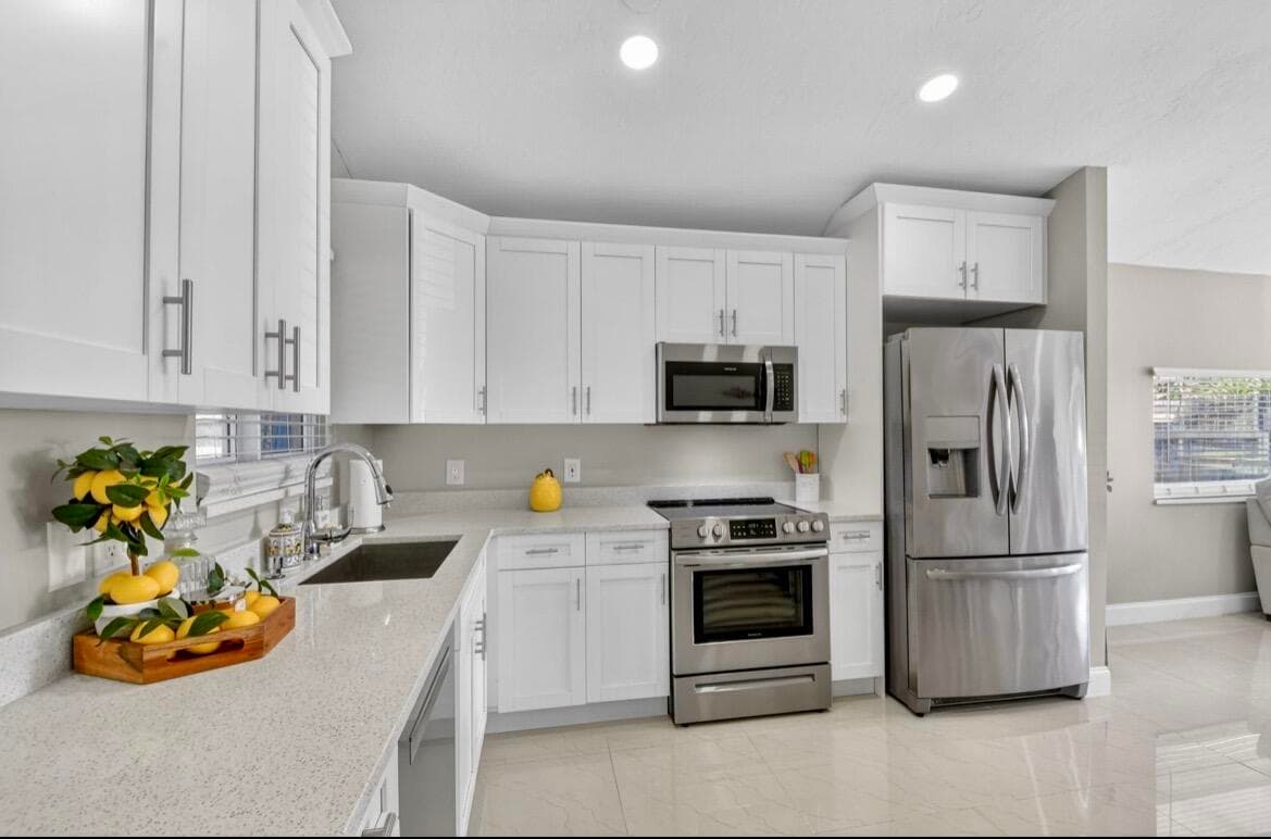 8699 Uranus Terrace, West Palm Beach, FL 33403 — photo 11 of 27