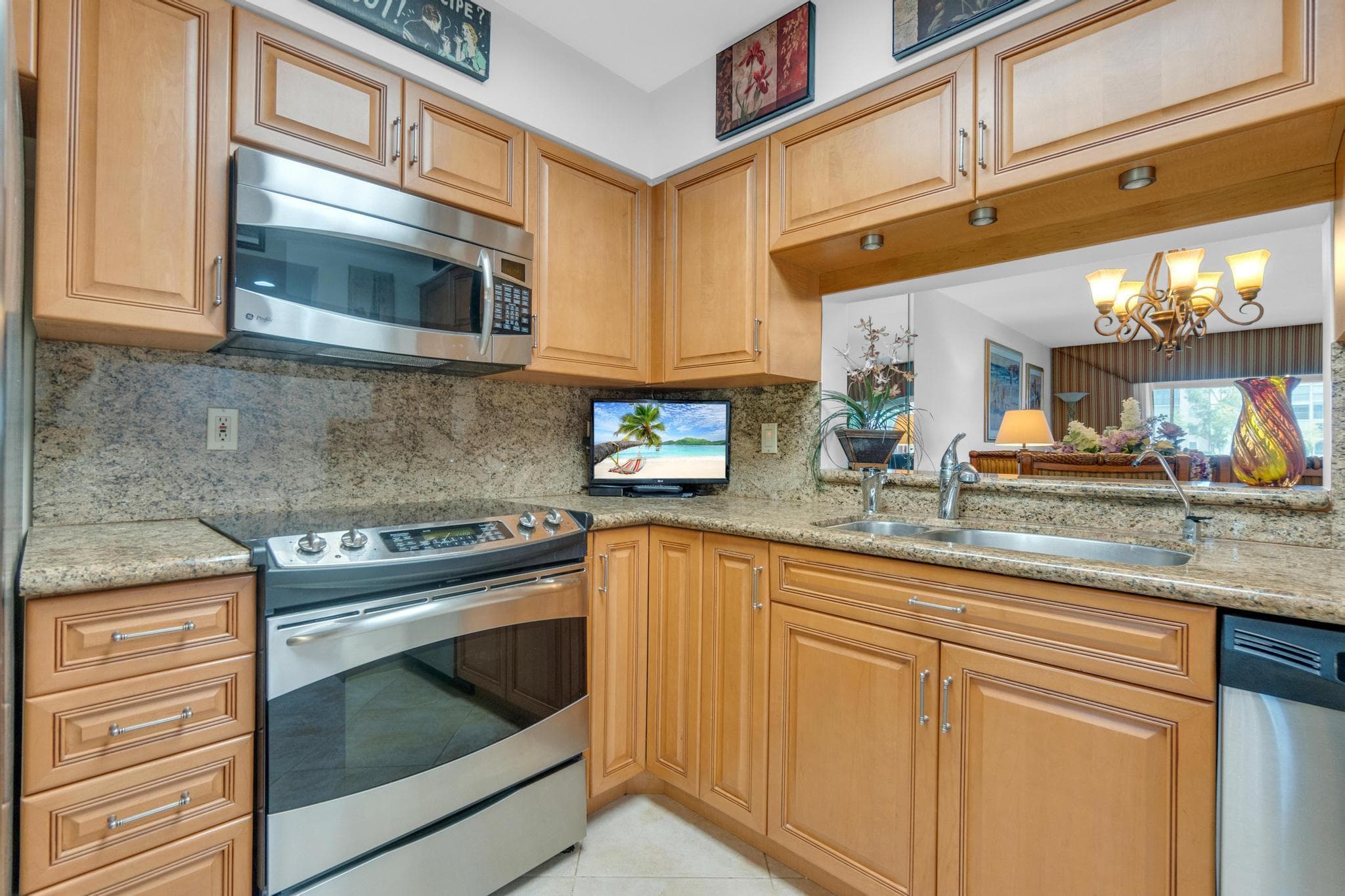 7351 Kinghurst Drive 108, Delray Beach, FL 33446 — photo 5 of 89