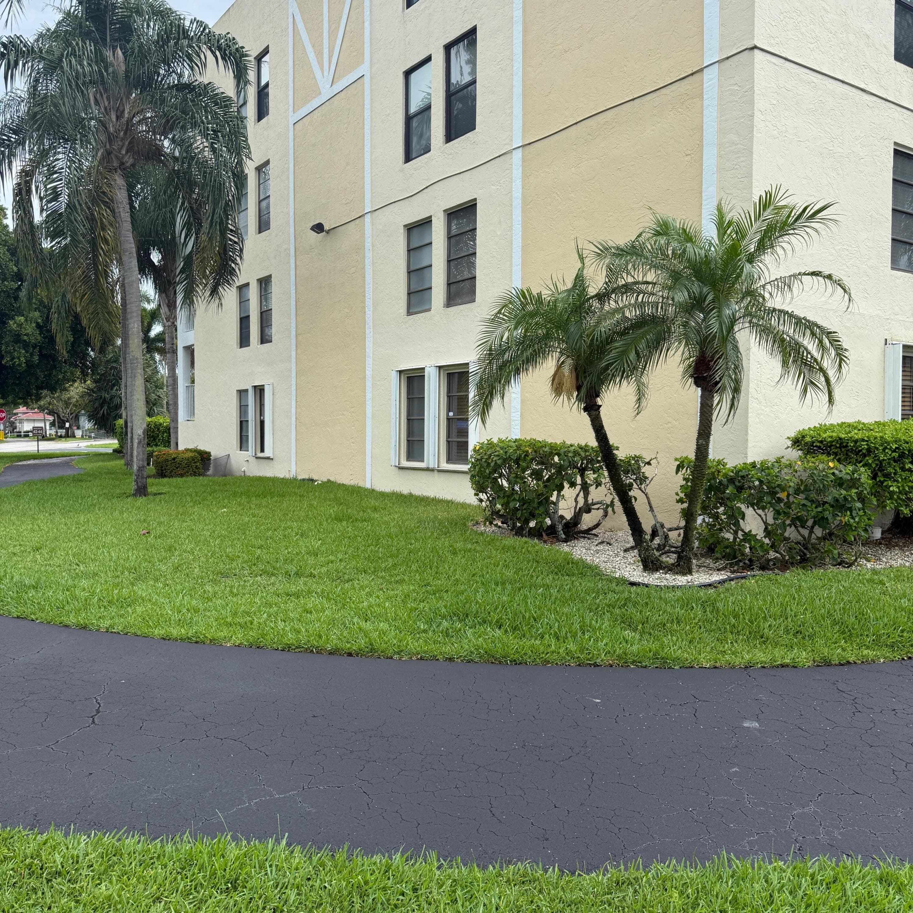 7351 Kinghurst Drive 108, Delray Beach, FL 33446 — photo 38 of 89