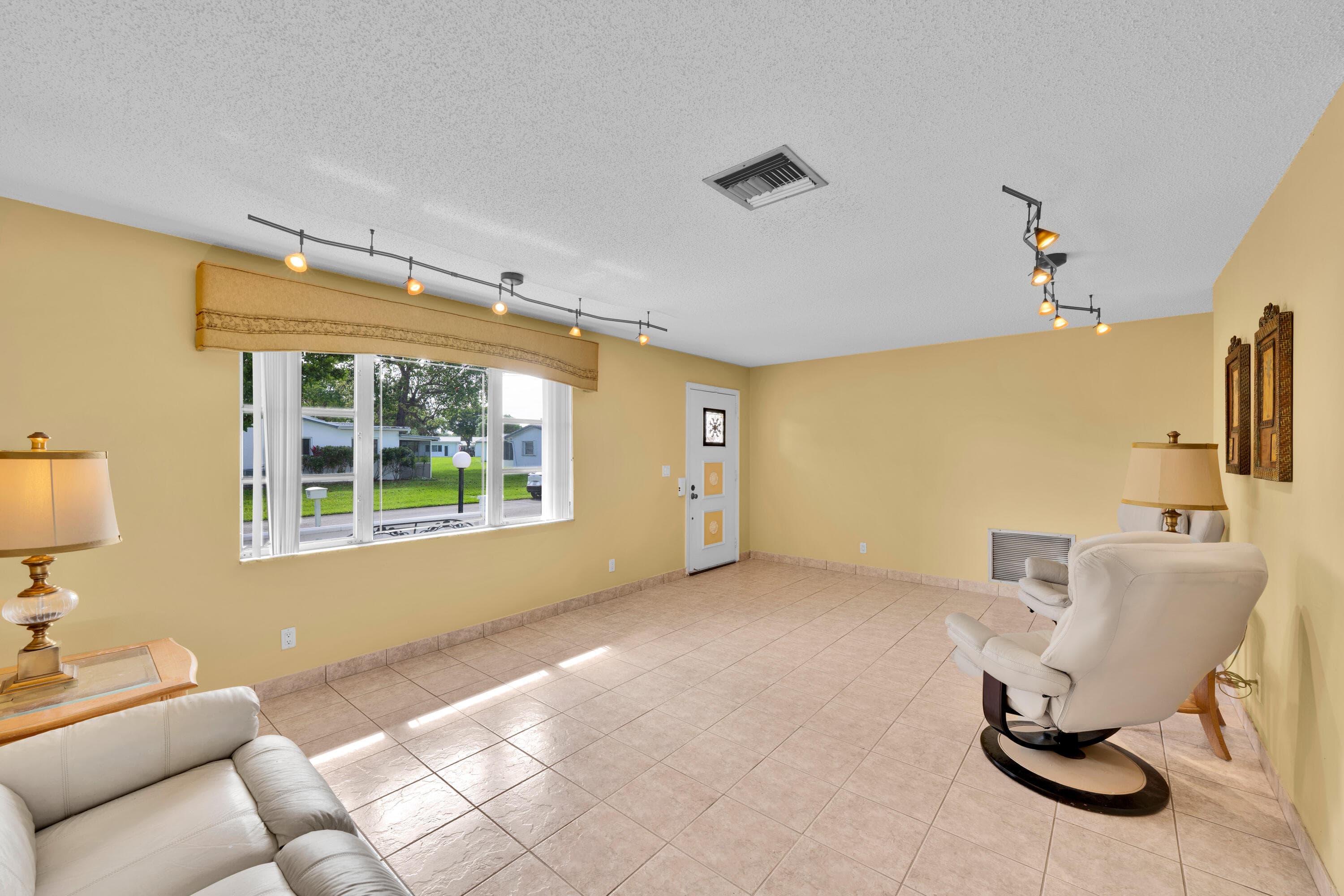 1501 NW 87th Lane, Plantation, FL 33322 — photo 6 of 27