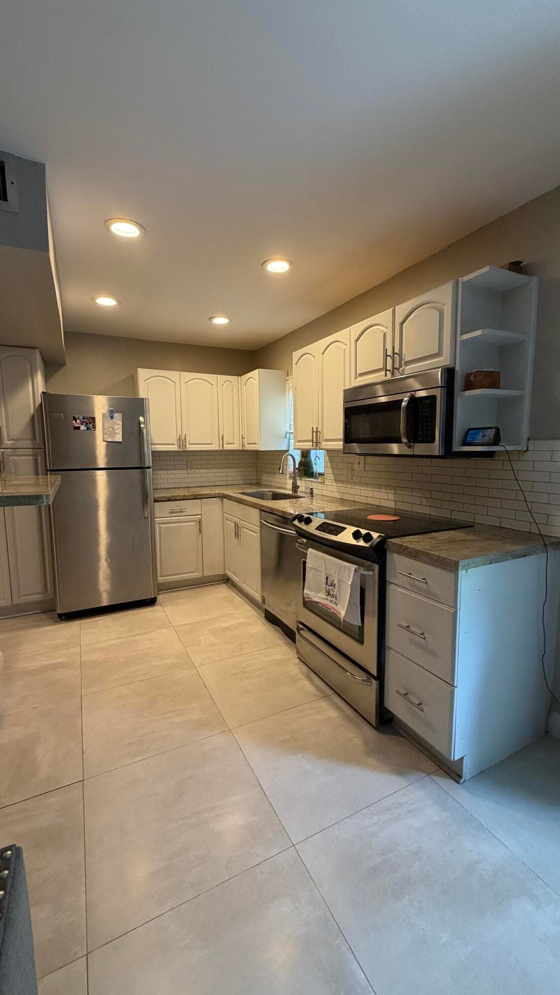 7541 NW 16th Street NW 1105, Plantation, FL 33313 — photo 3 of 8