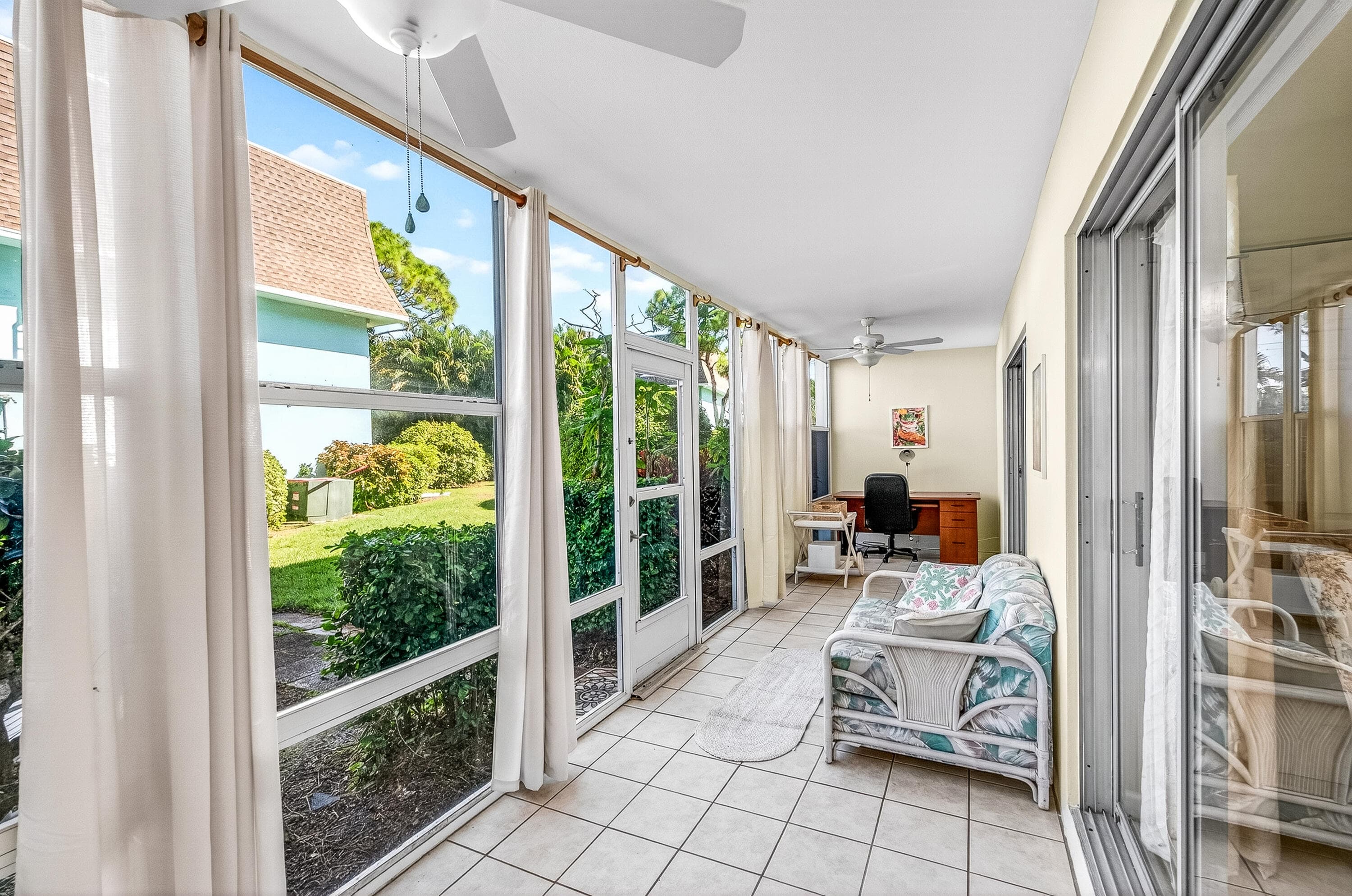 1901 Indian River Boulevard 105-e, Vero Beach, FL 32960 — photo 28 of 42