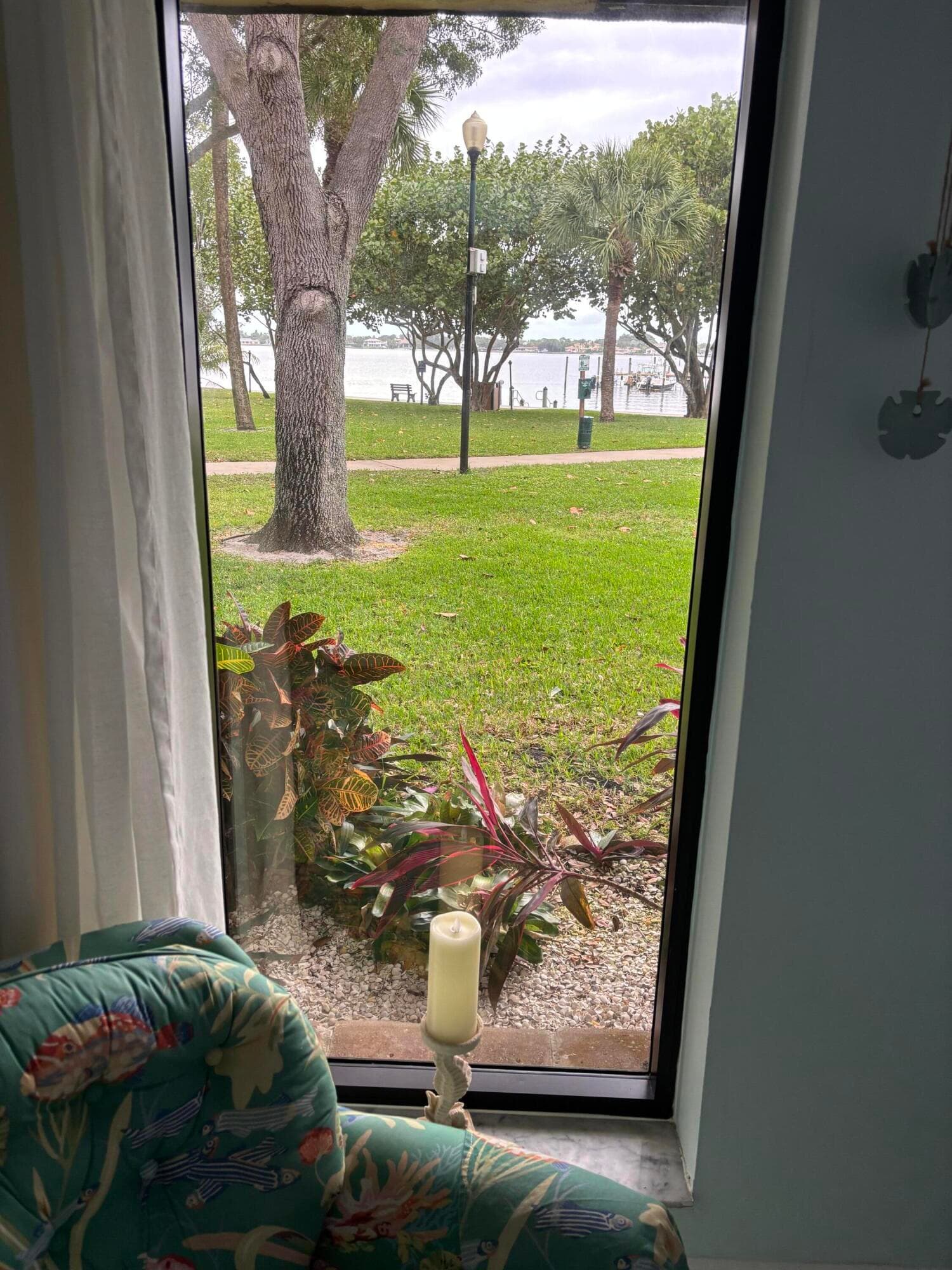 825 Center Street 21b, Jupiter, FL 33458 — photo 5 of 42