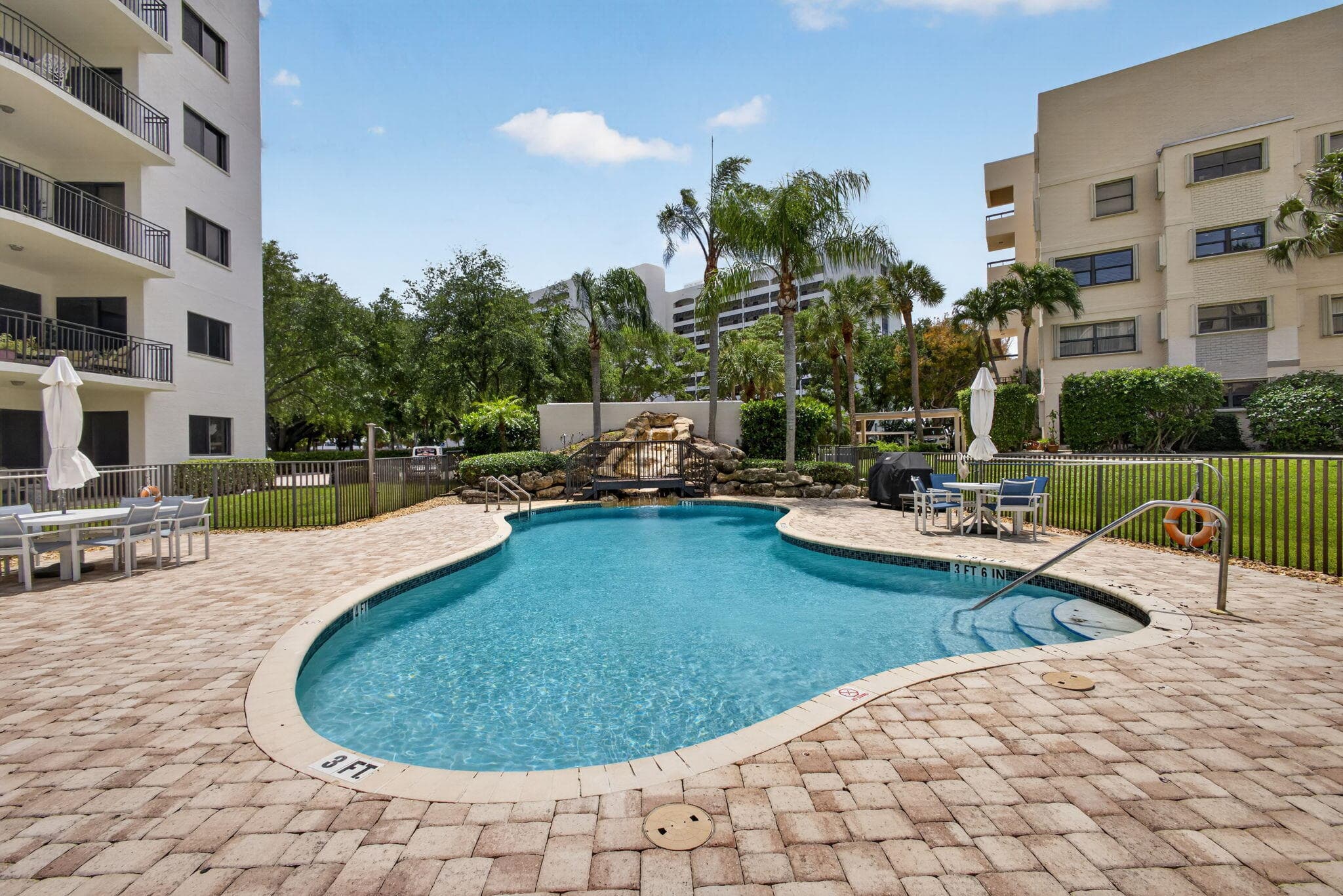 370 Golfview Road 503, North Palm Beach, FL 33408 — photo 44 of 67