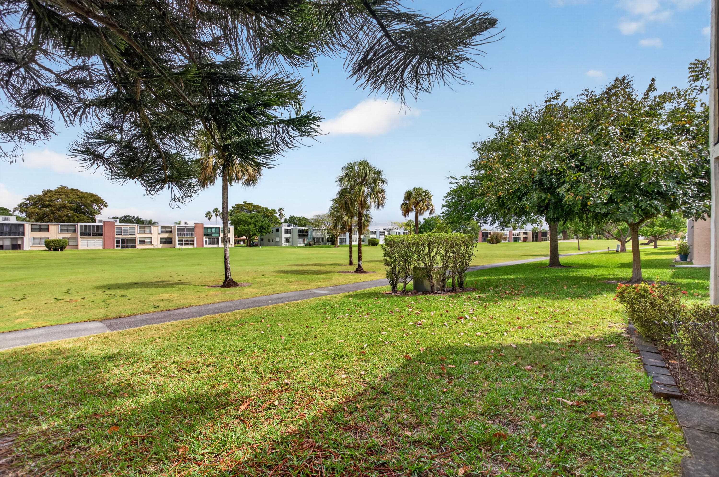 7321 NW 18th Street 107, Margate, FL 33063 — photo 6 of 34