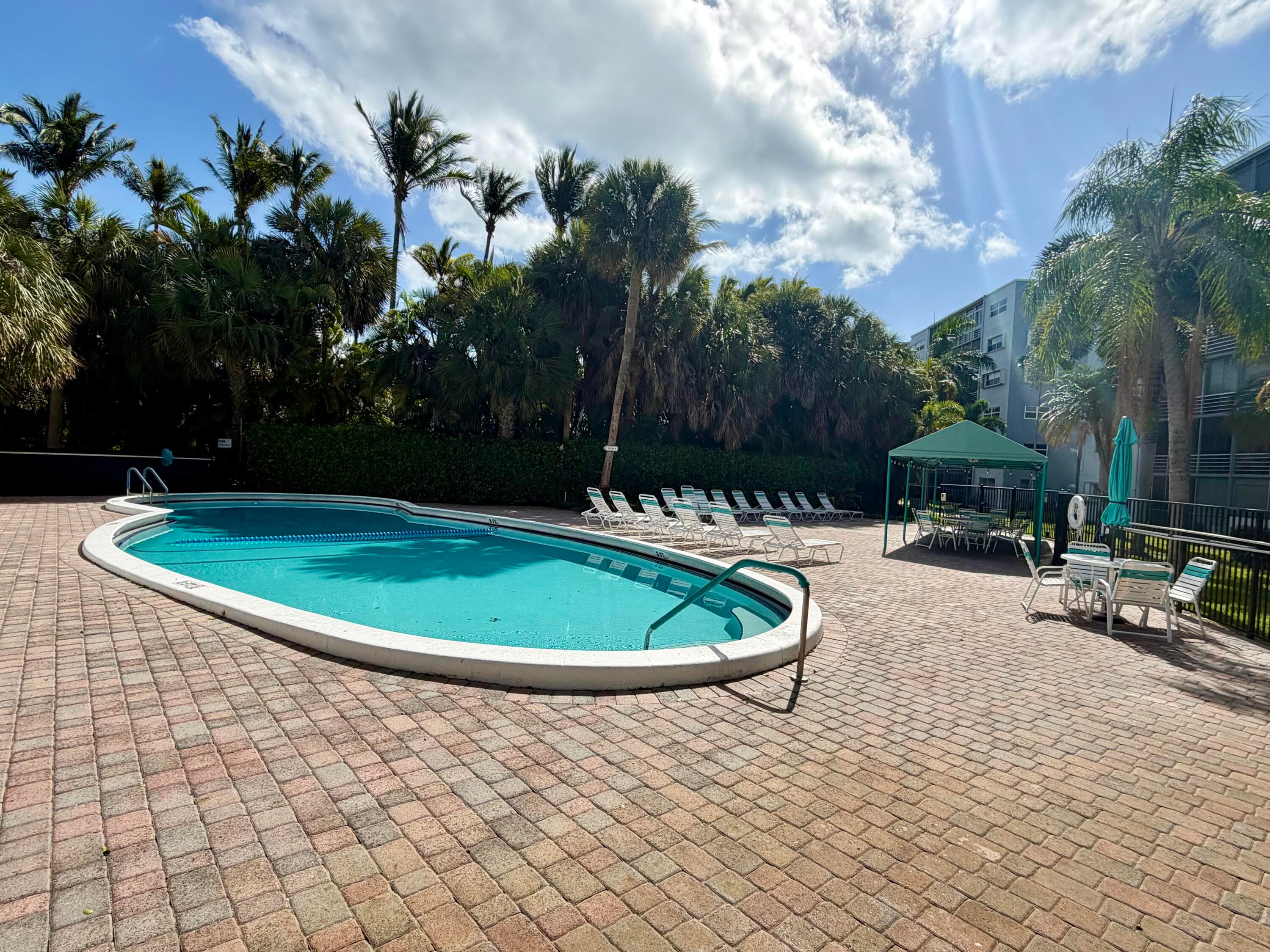 1000 NE 14th Avenue 304, Hallandale Beach, FL 33009 — photo 12 of 12