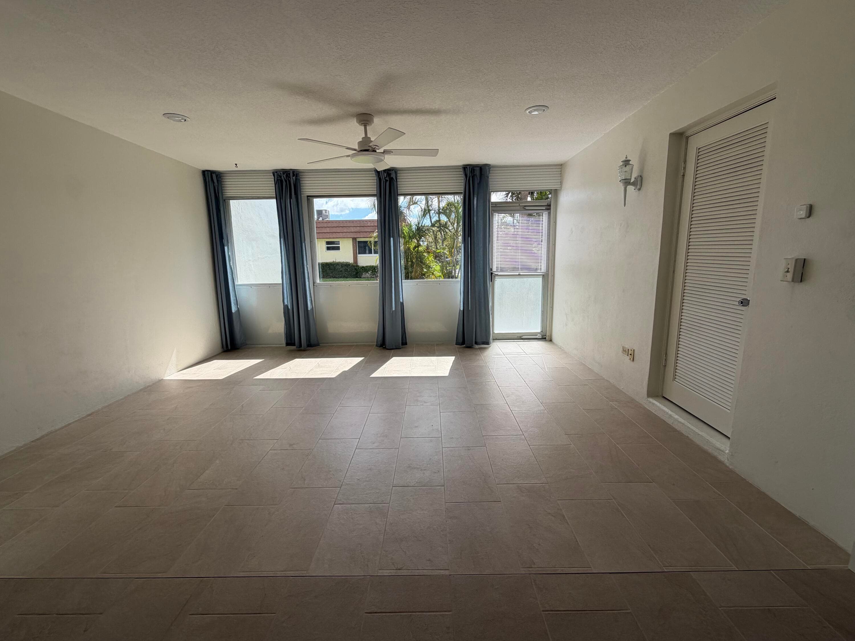 5800 Fernley Drive W 3, West Palm Beach, FL 33415 — photo 6 of 21