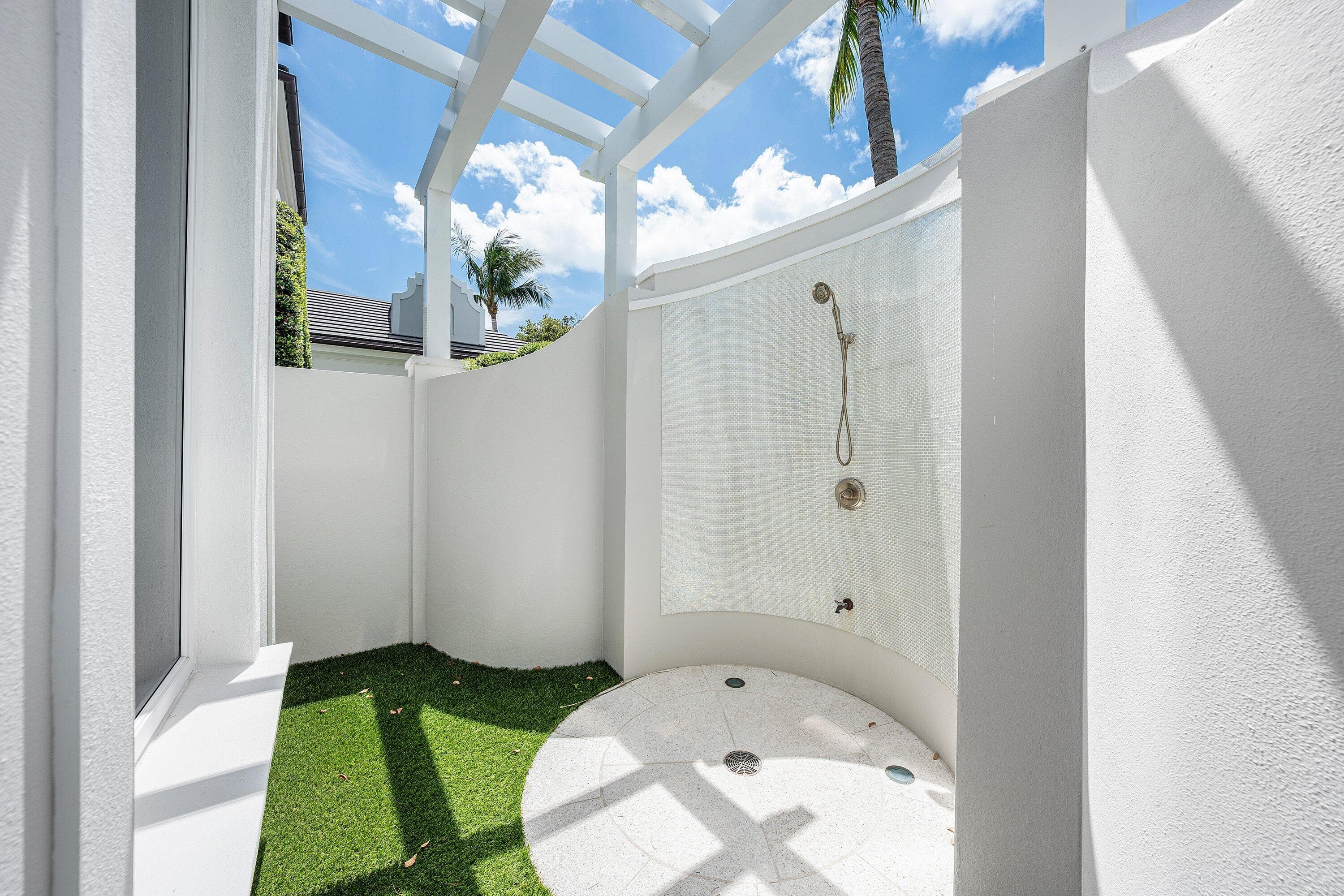 2530 Avenue Au Soleil, Gulf Stream, FL 33483 — photo 22 of 54