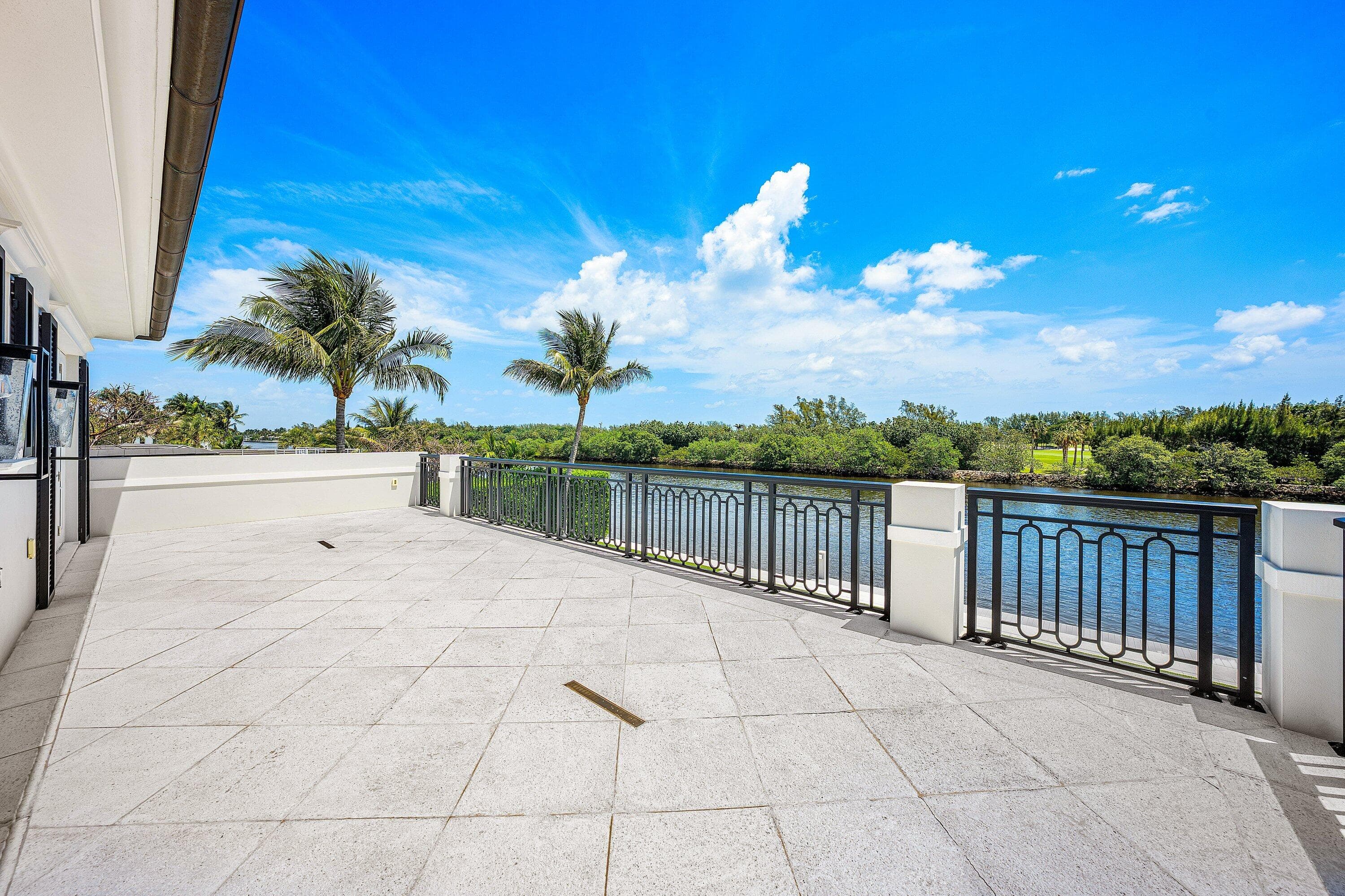 2530 Avenue Au Soleil, Gulf Stream, FL 33483 — photo 34 of 54