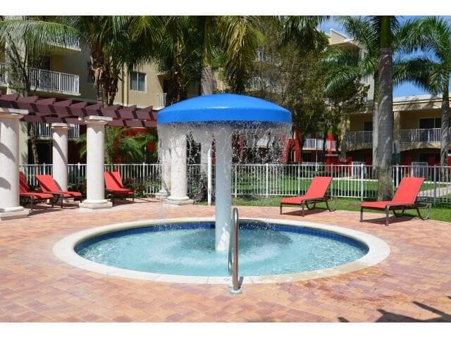 18335 NW 68 Avenue 245-406, Hialeah, FL 33015 — photo 14 of 20