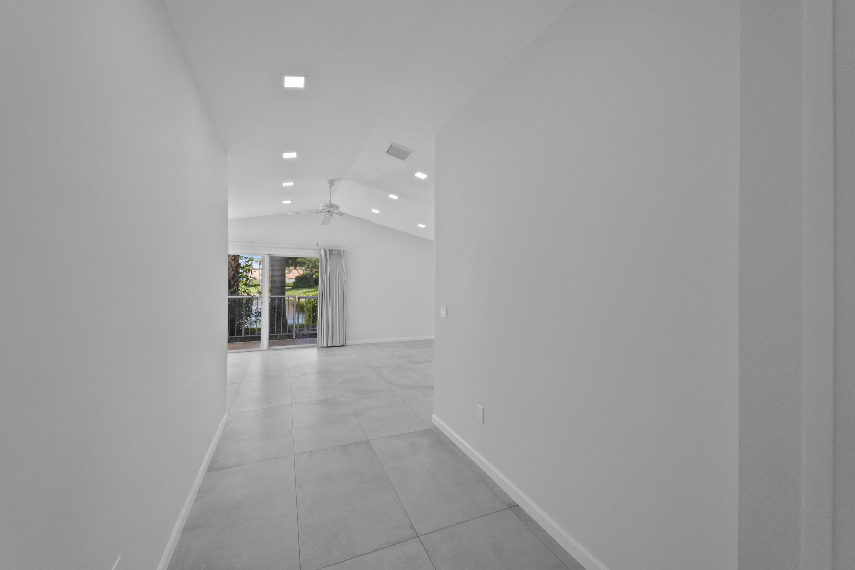 22586 Esplanada Drive, Boca Raton, FL 33433 — photo 6 of 34