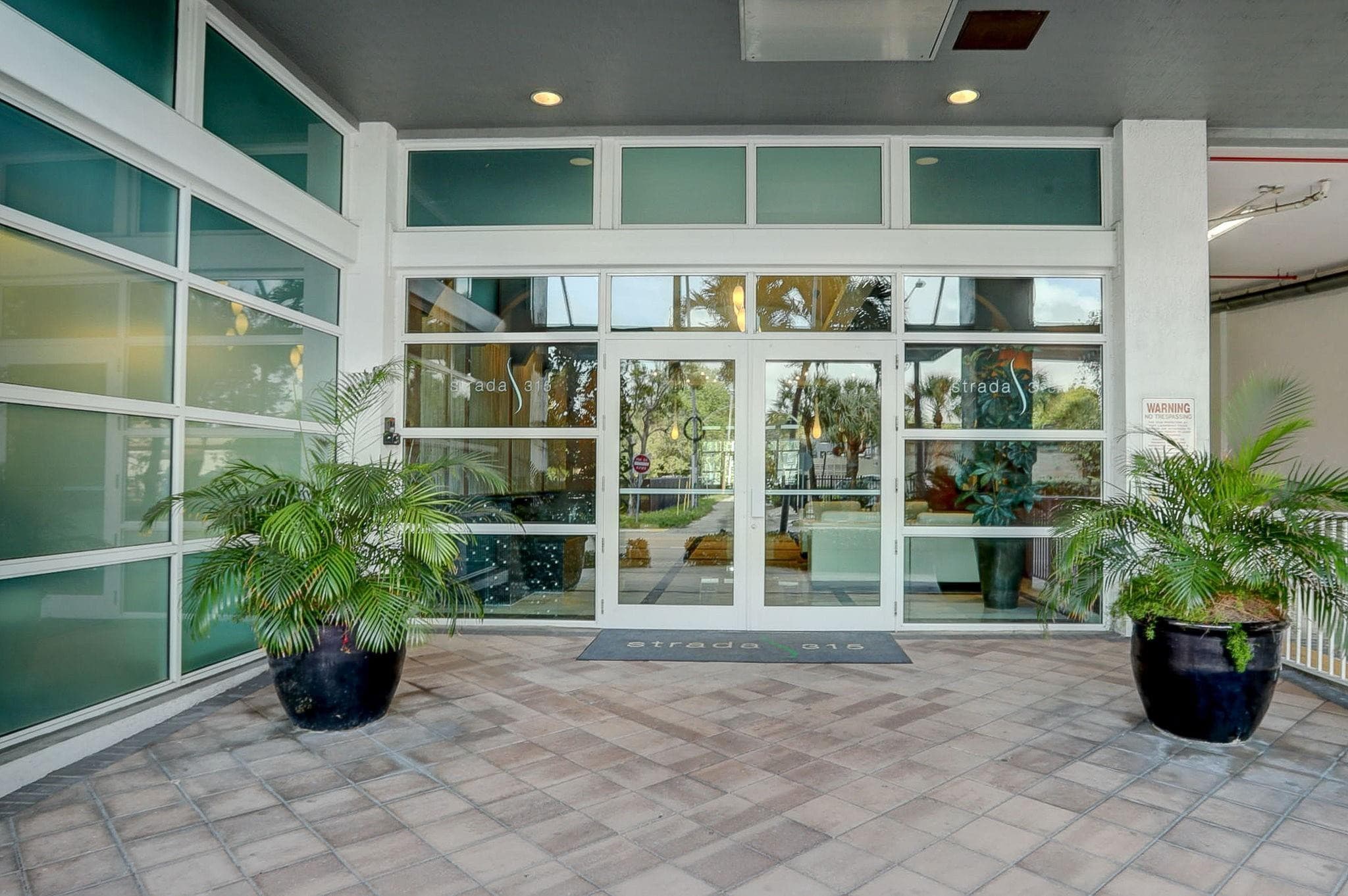 315 NE 3rd Avenue 1509, Fort Lauderdale, FL 33301 — photo 2 of 40