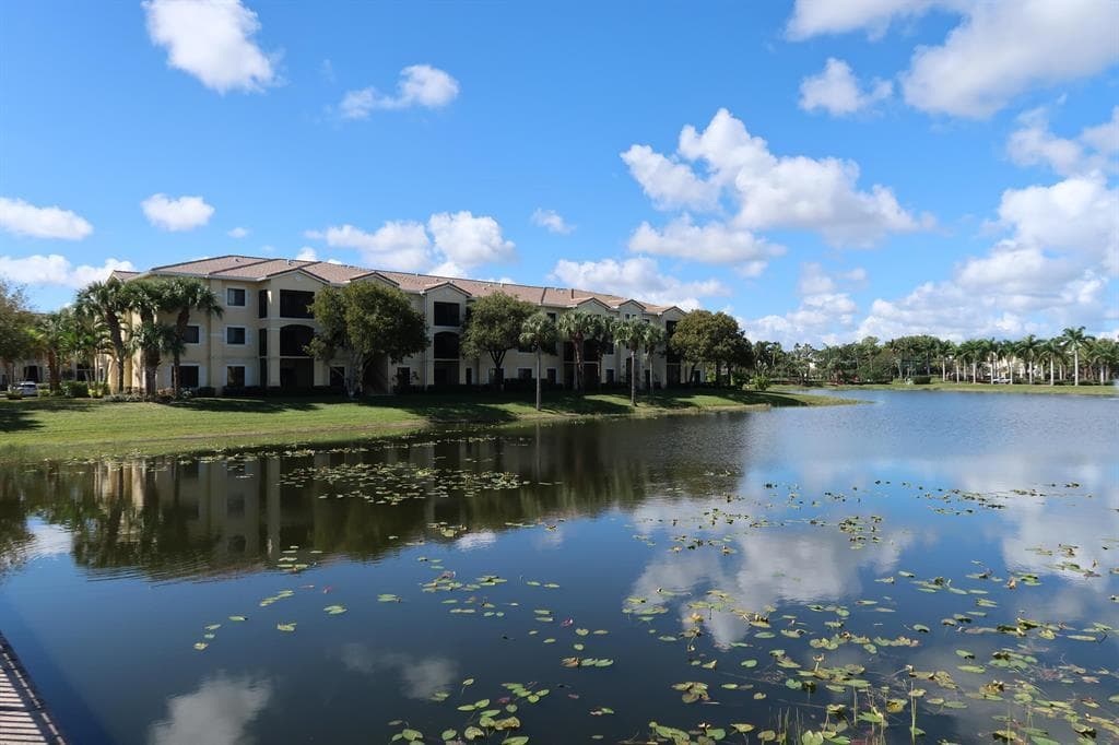 2813 Grande Parkway 109, Palm Beach Gardens, FL 33410 — photo 1 of 6