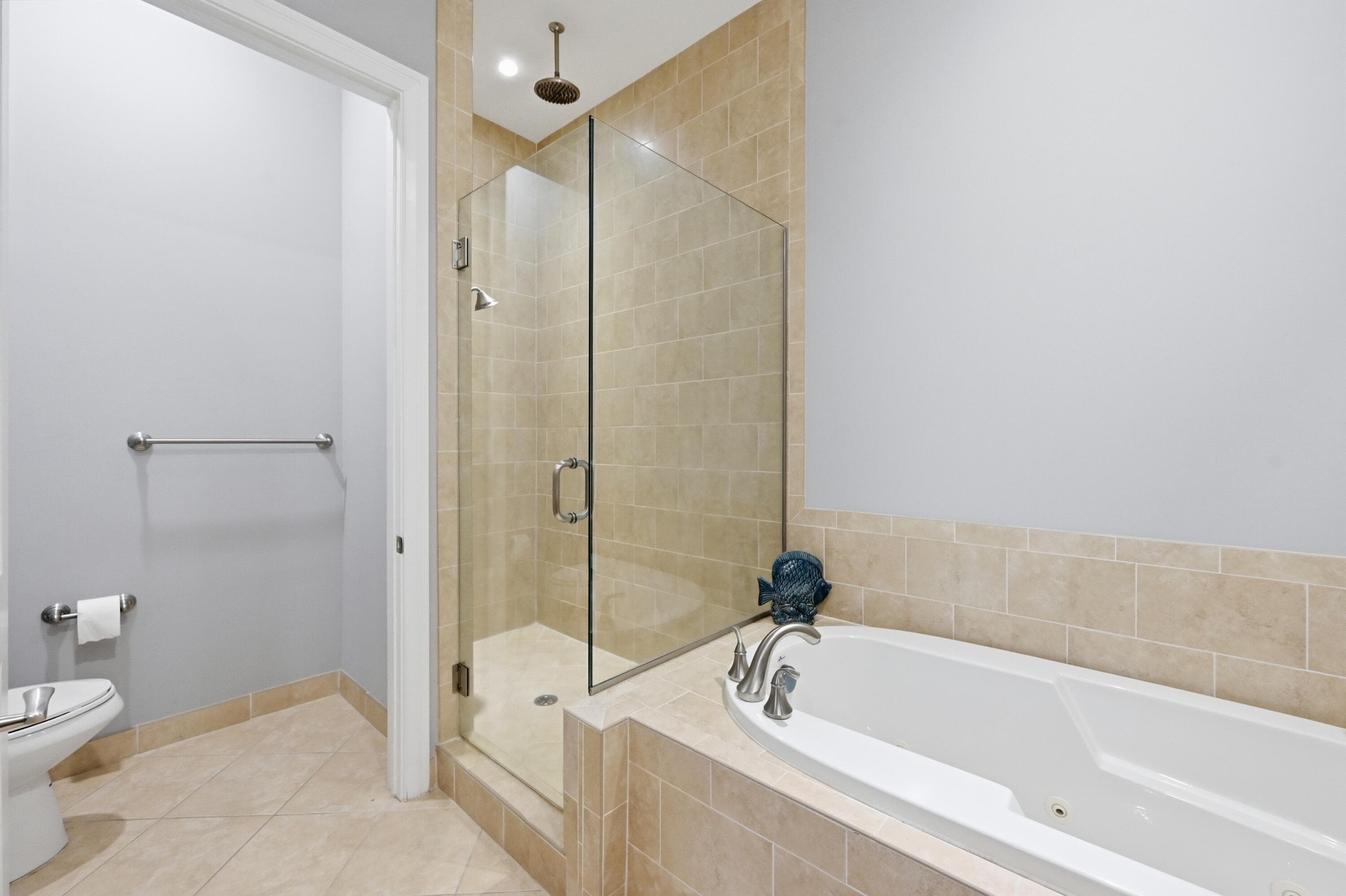 4445 El Mar Drive 2414, Lauderdale-By-The-Sea, FL 33308 — photo 22 of 44