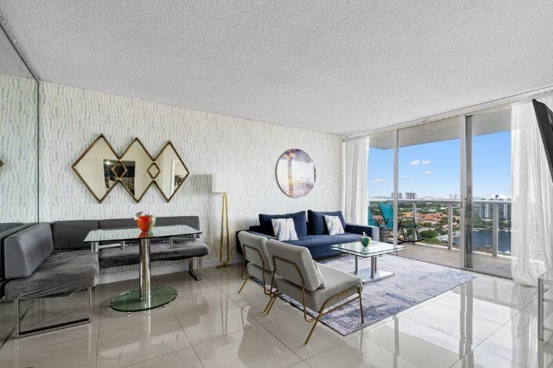 3675 N Country Club Drive 2401, Aventura, FL 33180 — photo 3 of 25