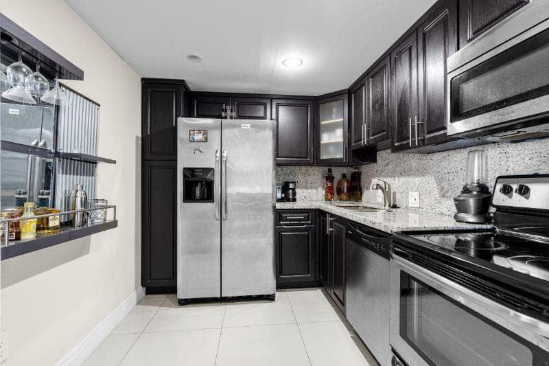 3675 N Country Club Drive 2401, Aventura, FL 33180 — photo 14 of 25