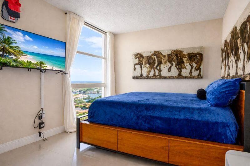 3675 N Country Club Drive 2401, Aventura, FL 33180 — photo 16 of 25