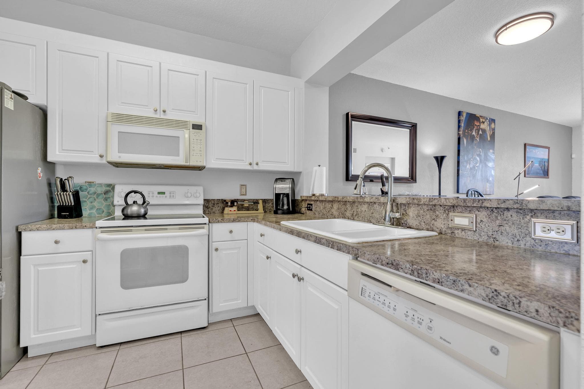 7735 Yardley Drive 305, Tamarac, FL 33321 — photo 9 of 67