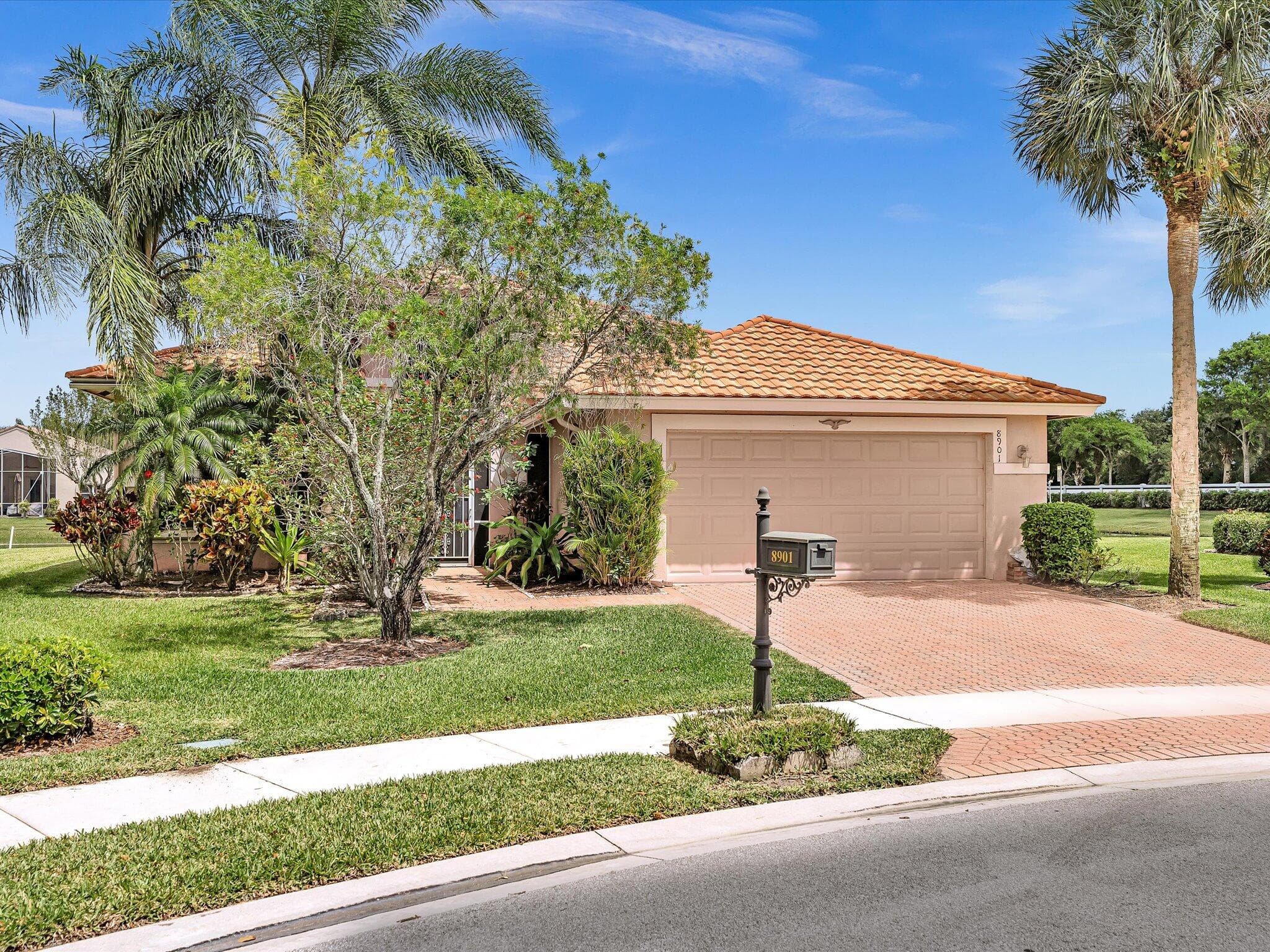 8901 Agliana Circle, Boynton Beach, FL 33472 — photo 3 of 57