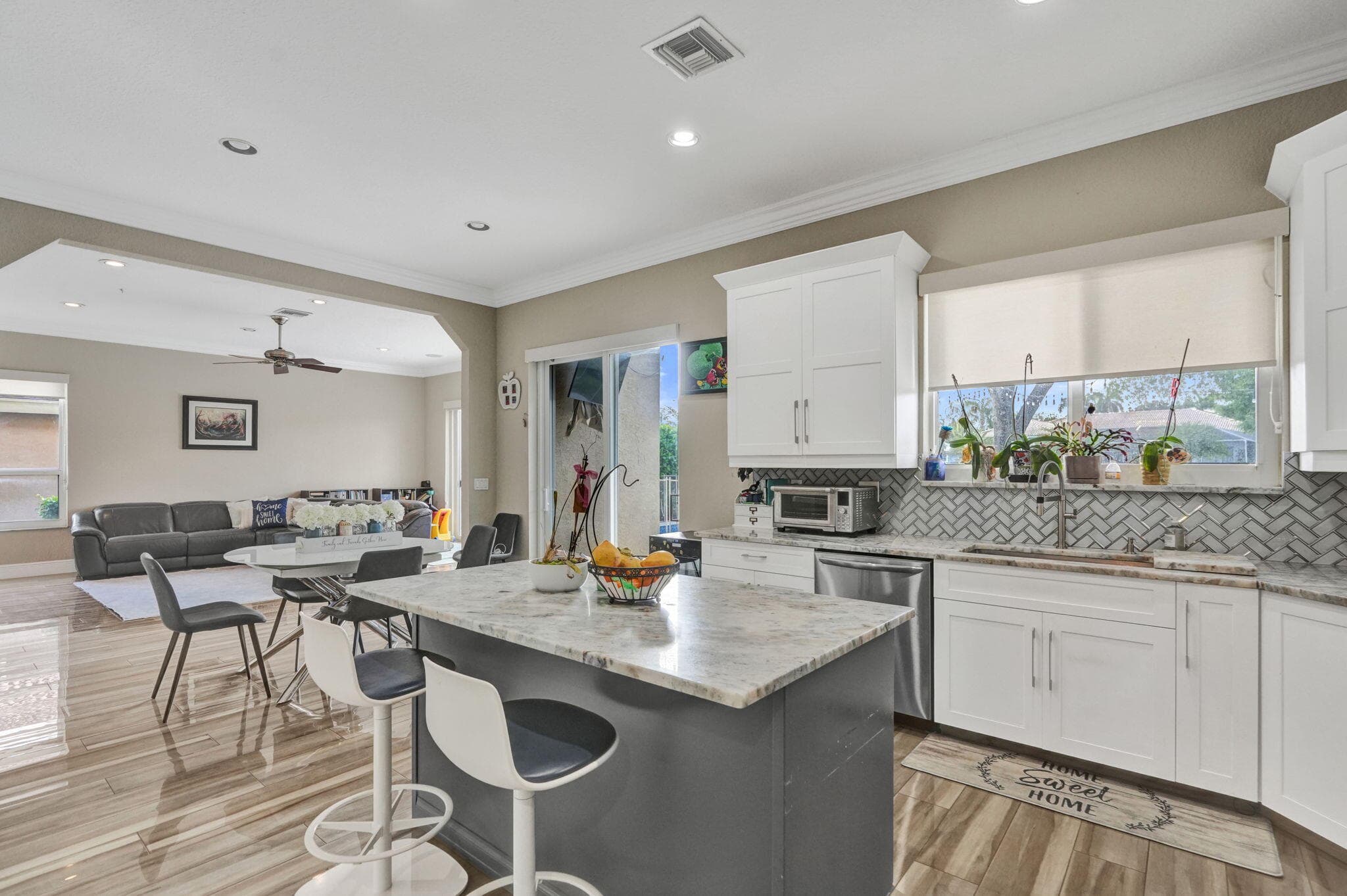 6820 NW 73rd Street, Parkland, FL 33067 — photo 18 of 116