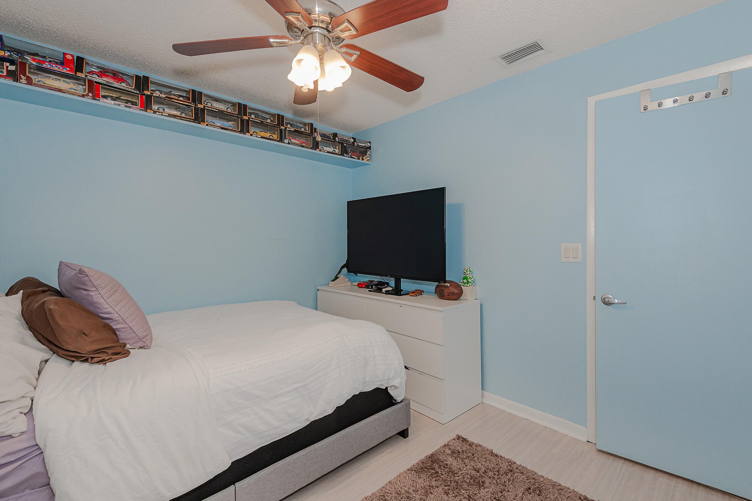 4 Verwood Way, Boynton Beach, FL 33426 — photo 8 of 28