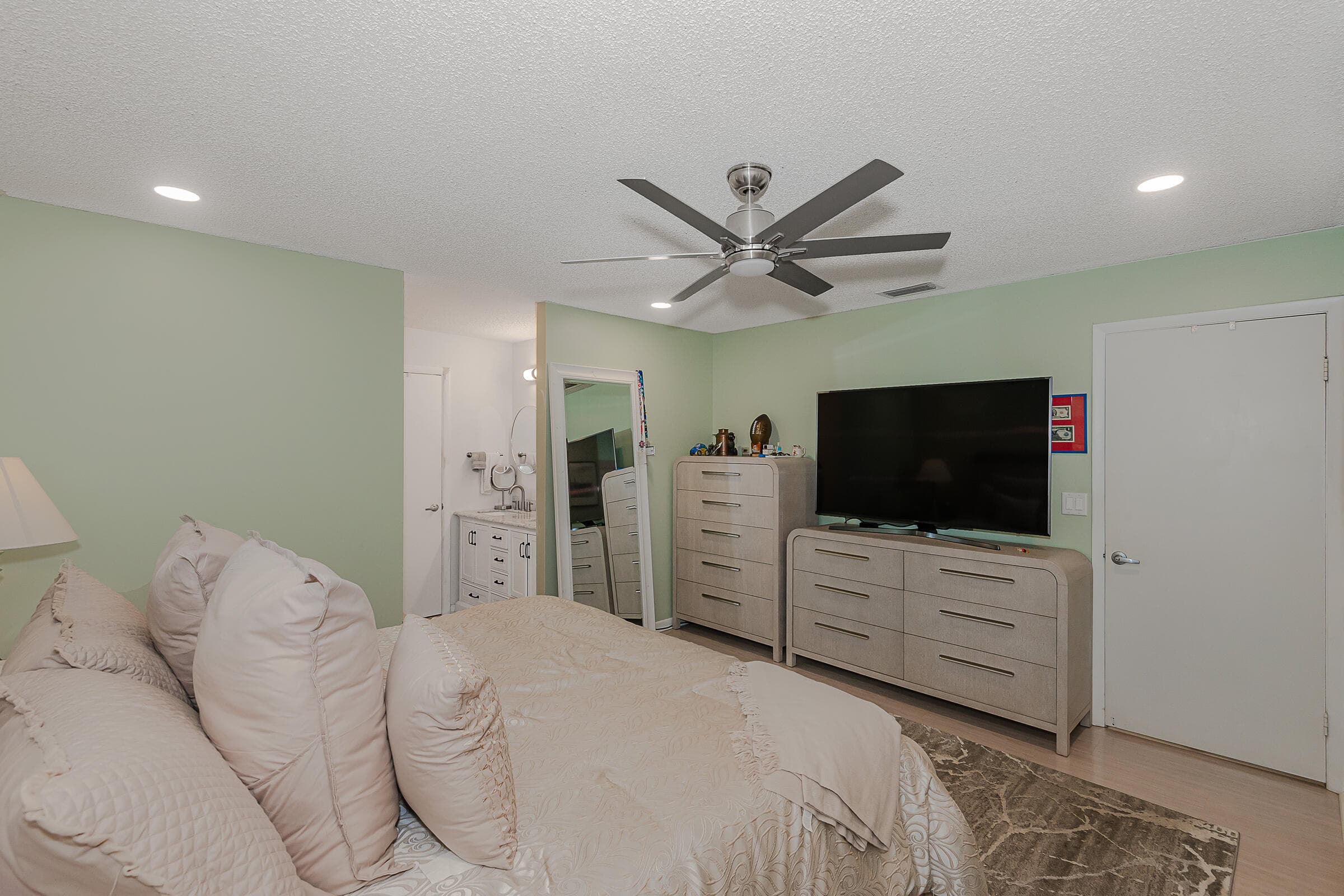 4 Verwood Way, Boynton Beach, FL 33426 — photo 5 of 28