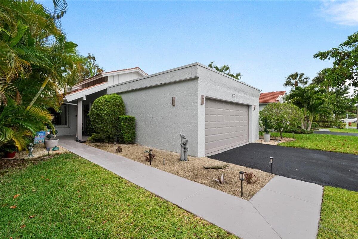 5622 Ainsley Court, Boynton Beach, FL 33437 — photo 3 of 32