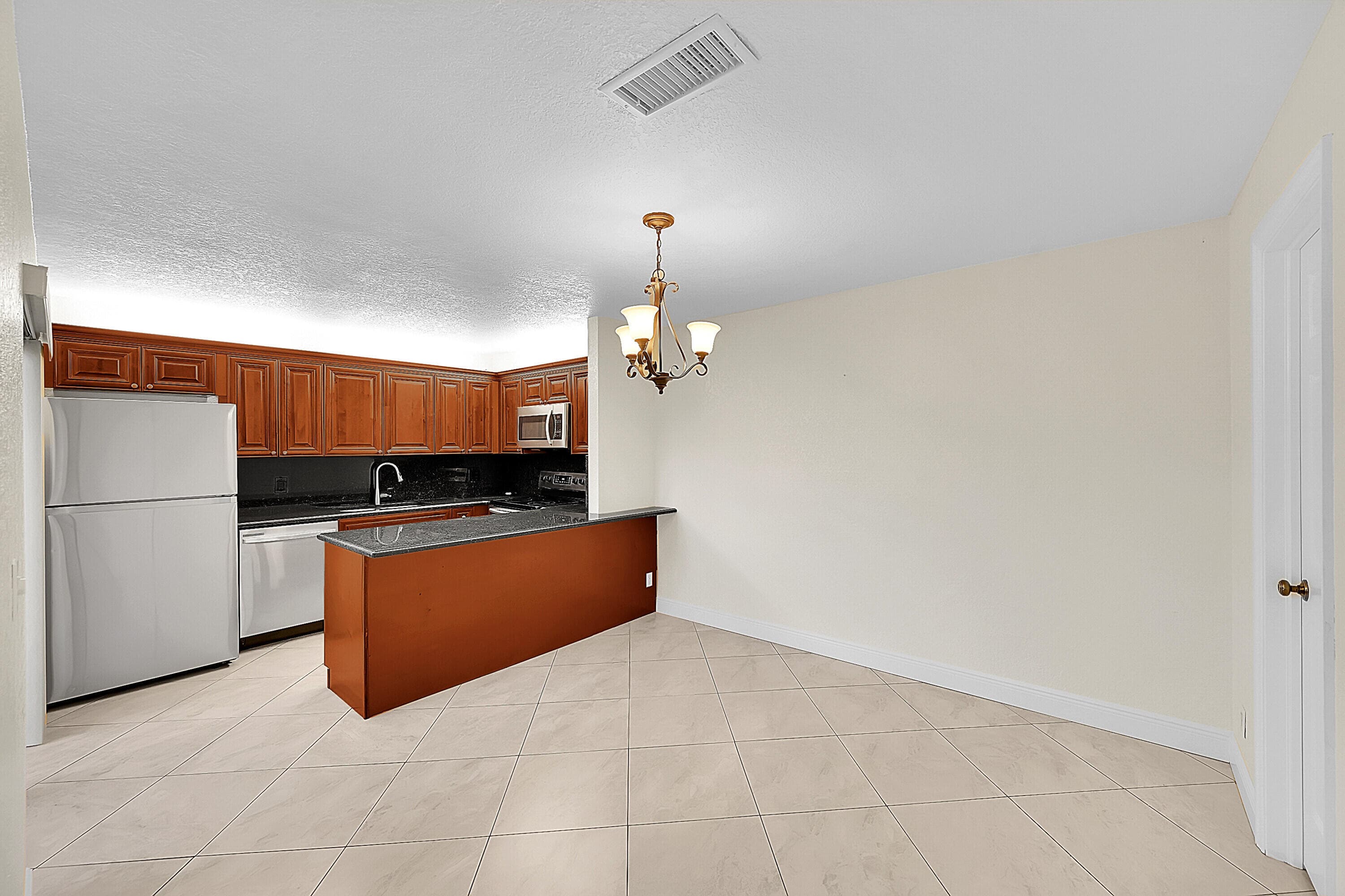 128 Lake Arbor Drive, Palm Springs, FL 33461 — photo 10 of 22