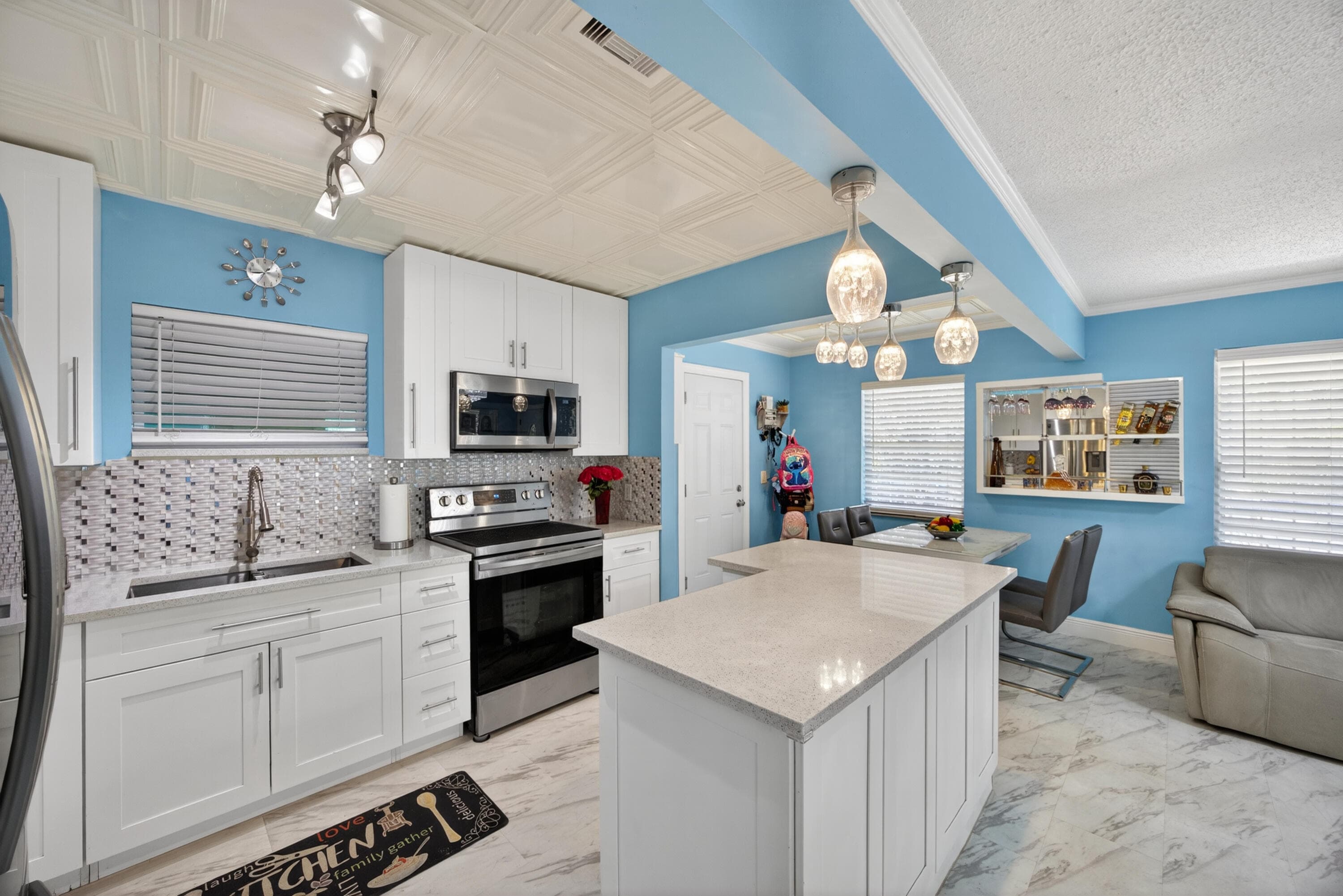 1020 Avon Road, West Palm Beach, FL 33401 — photo 1 of 22