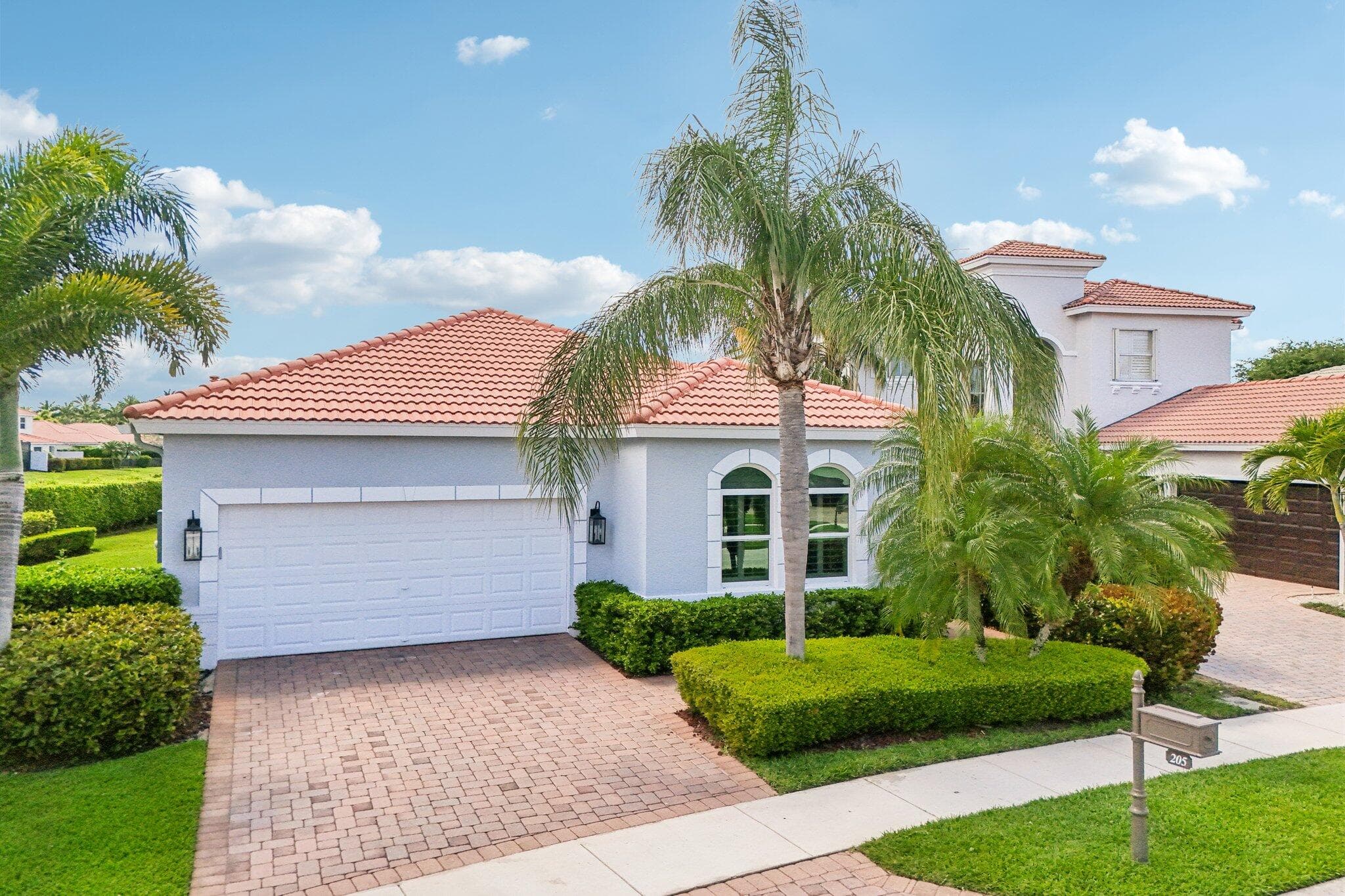 205 Via Condado Way, Palm Beach Gardens, FL 33418 — photo 1 of 60