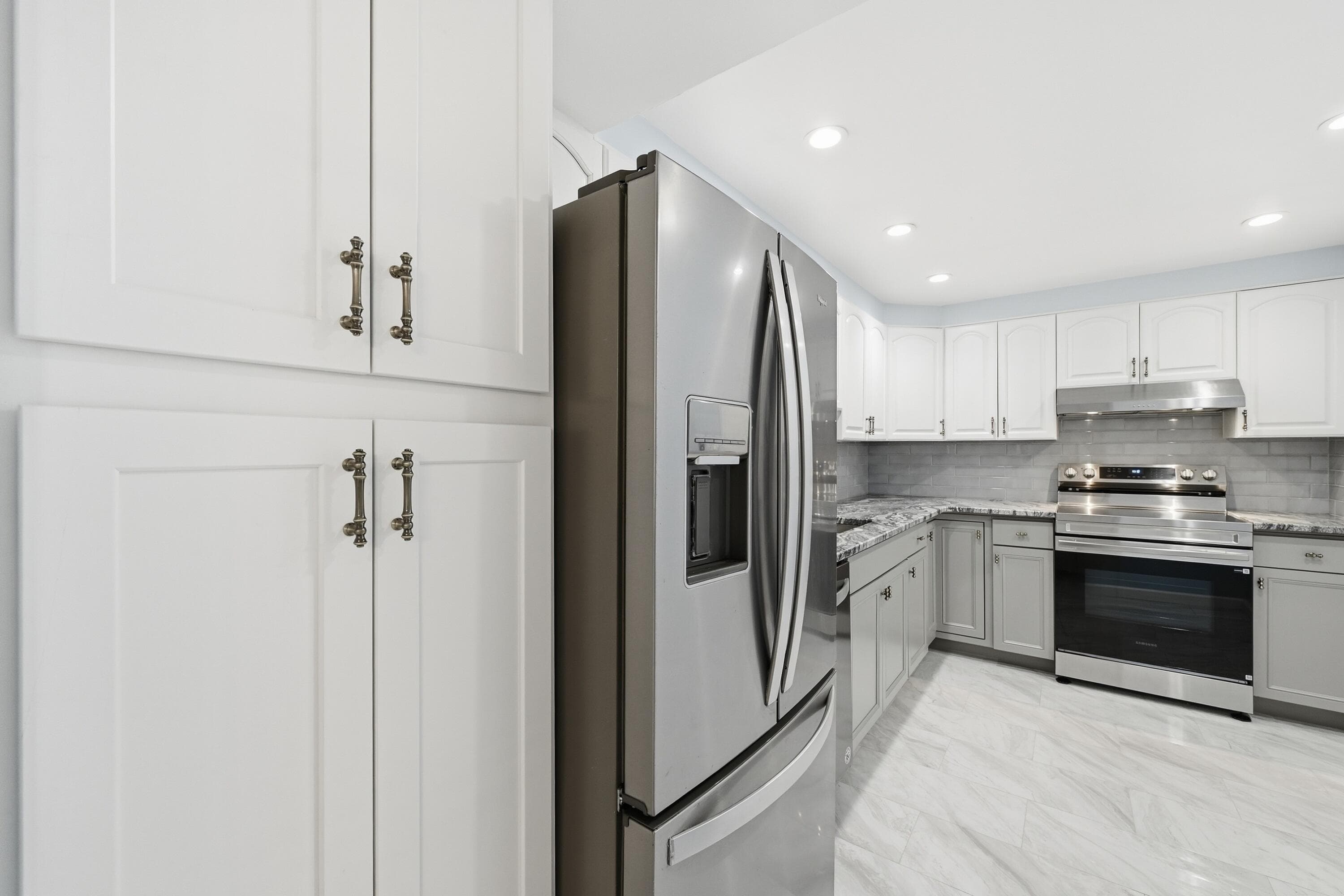 801 S Ocean Drive 404, Hollywood, FL 33019 — photo 13 of 46