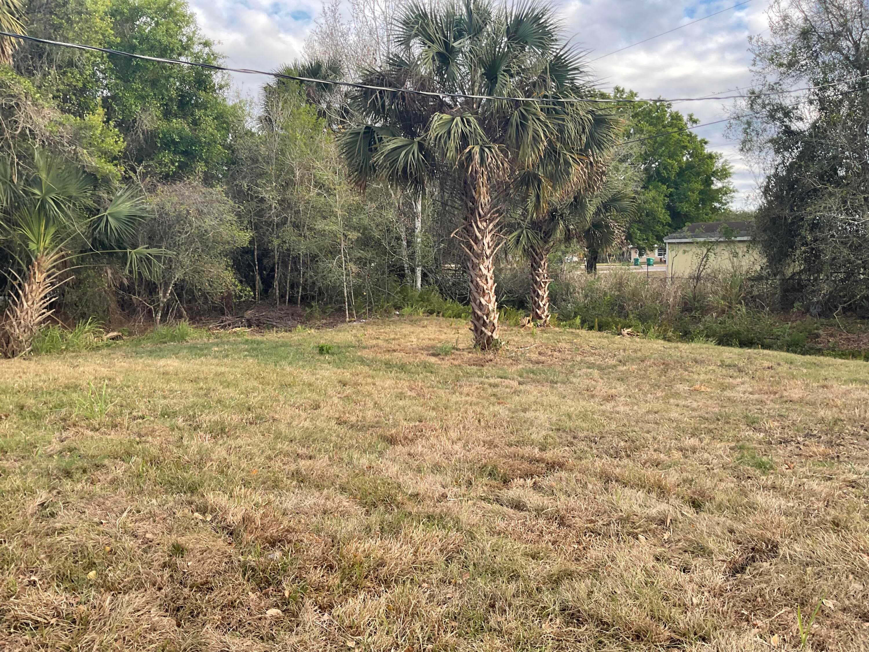 2432 NW 5th Street, Okeechobee, FL 34972 — photo 7 of 19