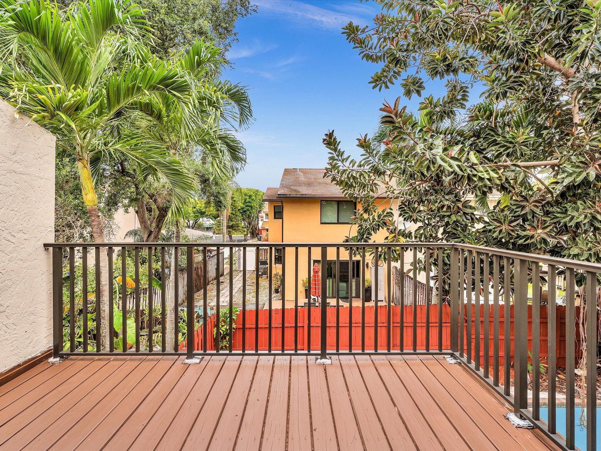 3841 Farragut Street, Hollywood, FL 33021 — photo 18 of 47